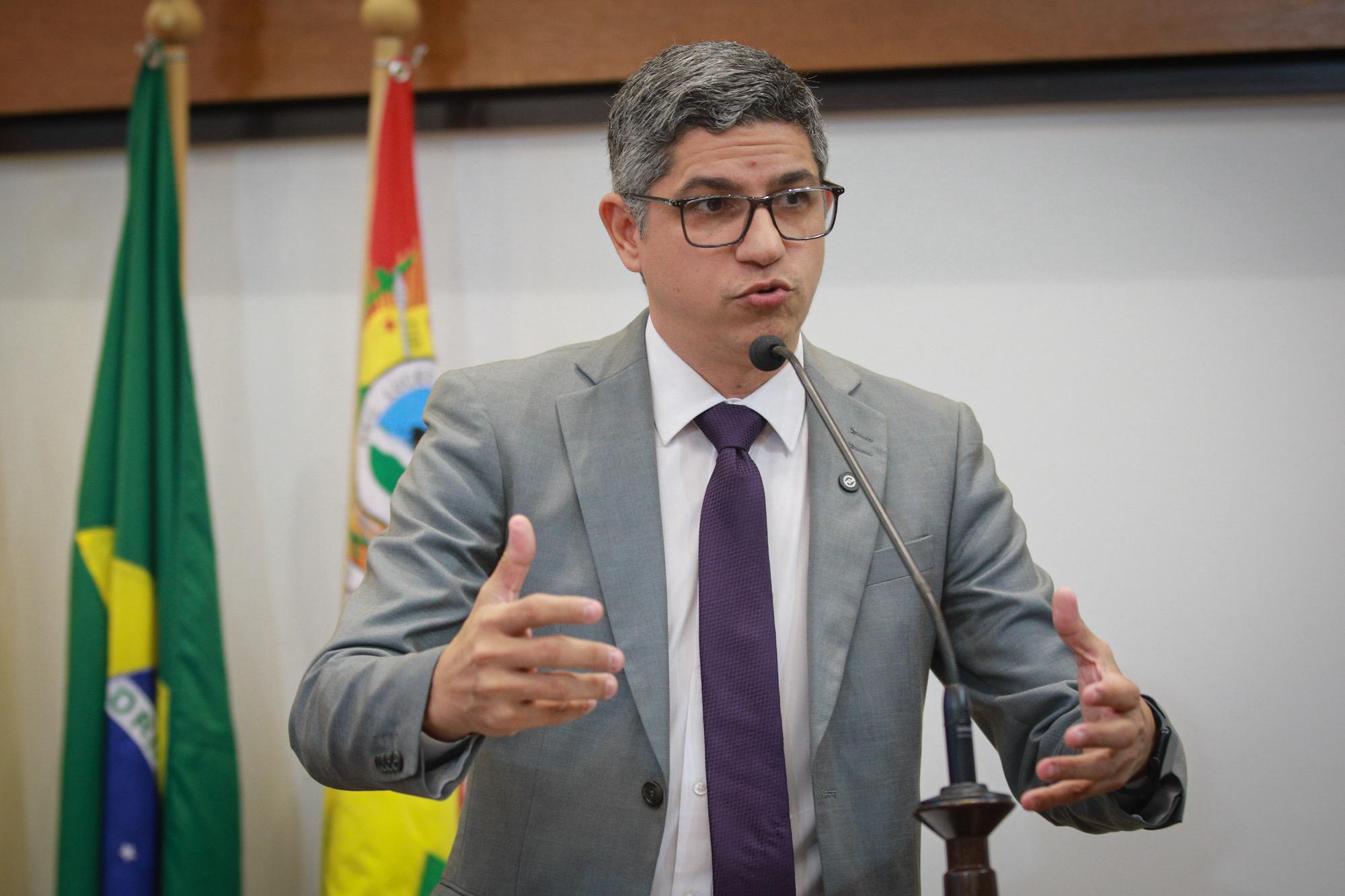 Calegário pede antecipação de audiência pública sobre pauta do boi e defende regionalização para proteger pequenos produtores