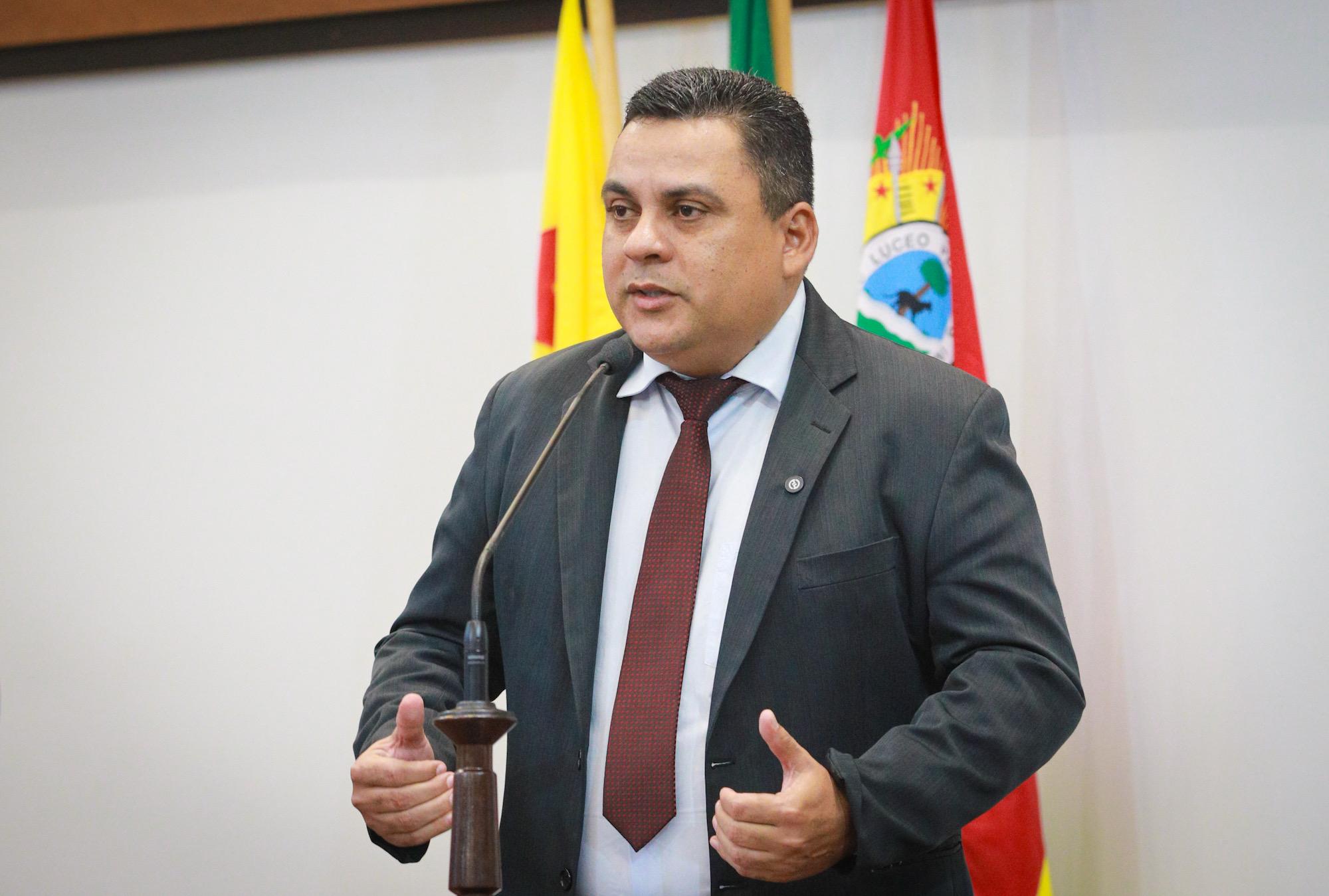 Gilberto Lira cobra mediação da Aleac em favor de produtores afetados por embargos do Ibama