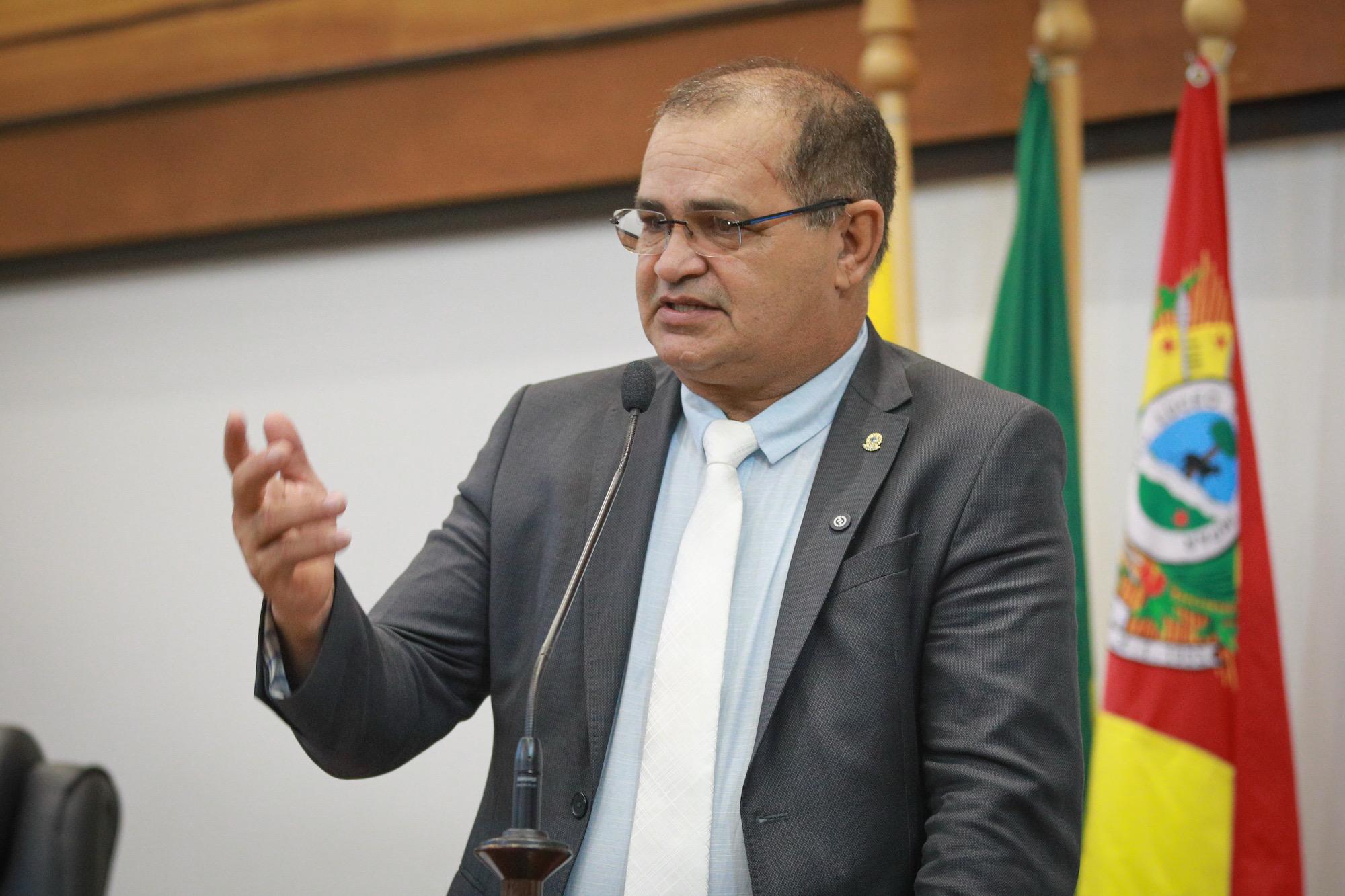 Tanízio Sá reconhece falhas na saúde, defende governo e elogia atuação da oposição