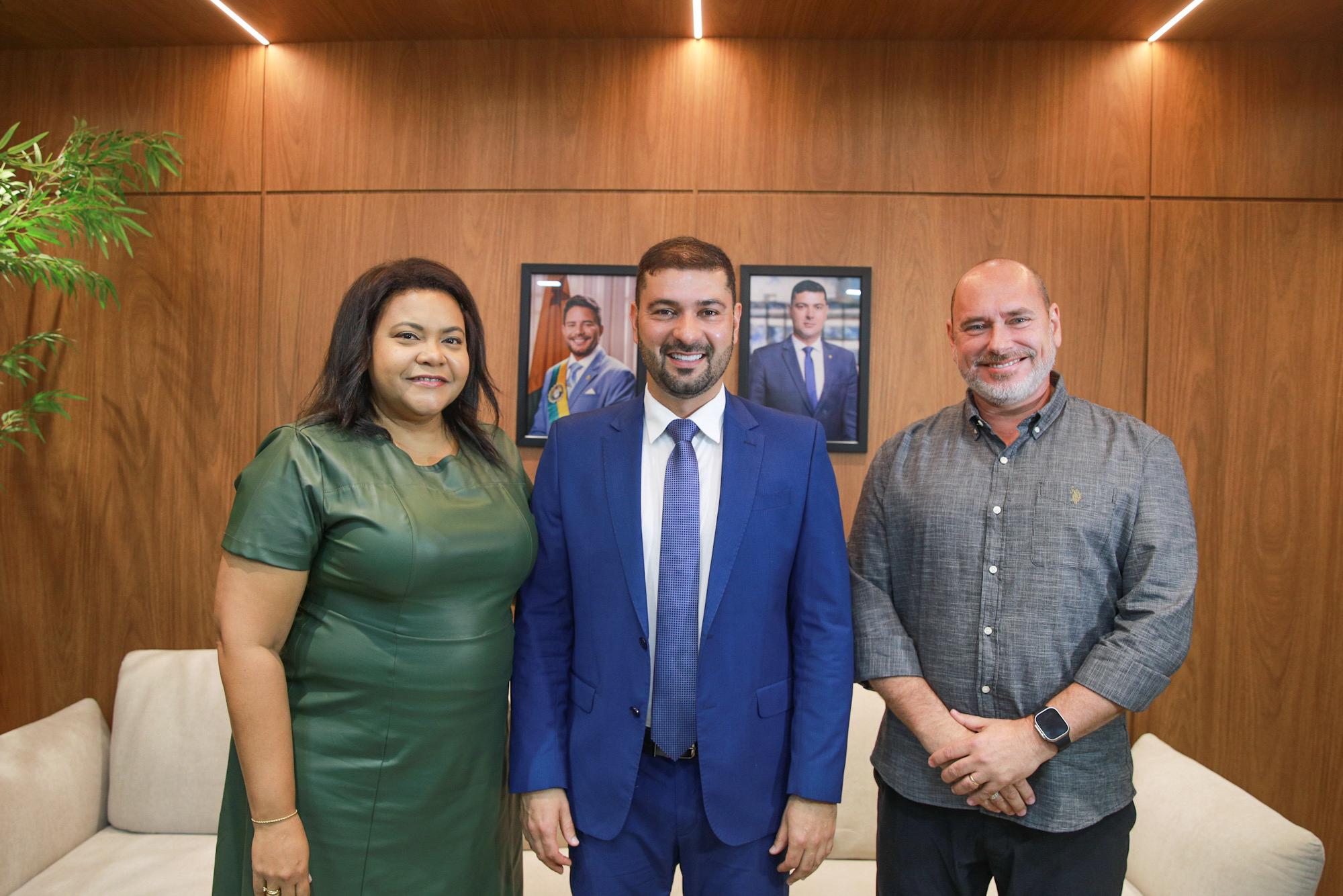 Presidente Nicolau recebe representantes do Grupo Rede Amazônica