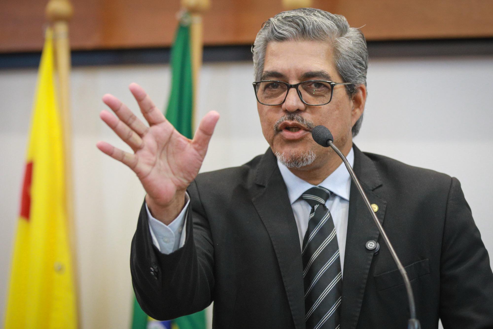 Edvaldo Magalhães alerta para manobras do governo e exalta mobilização dos operadores de segurança pública