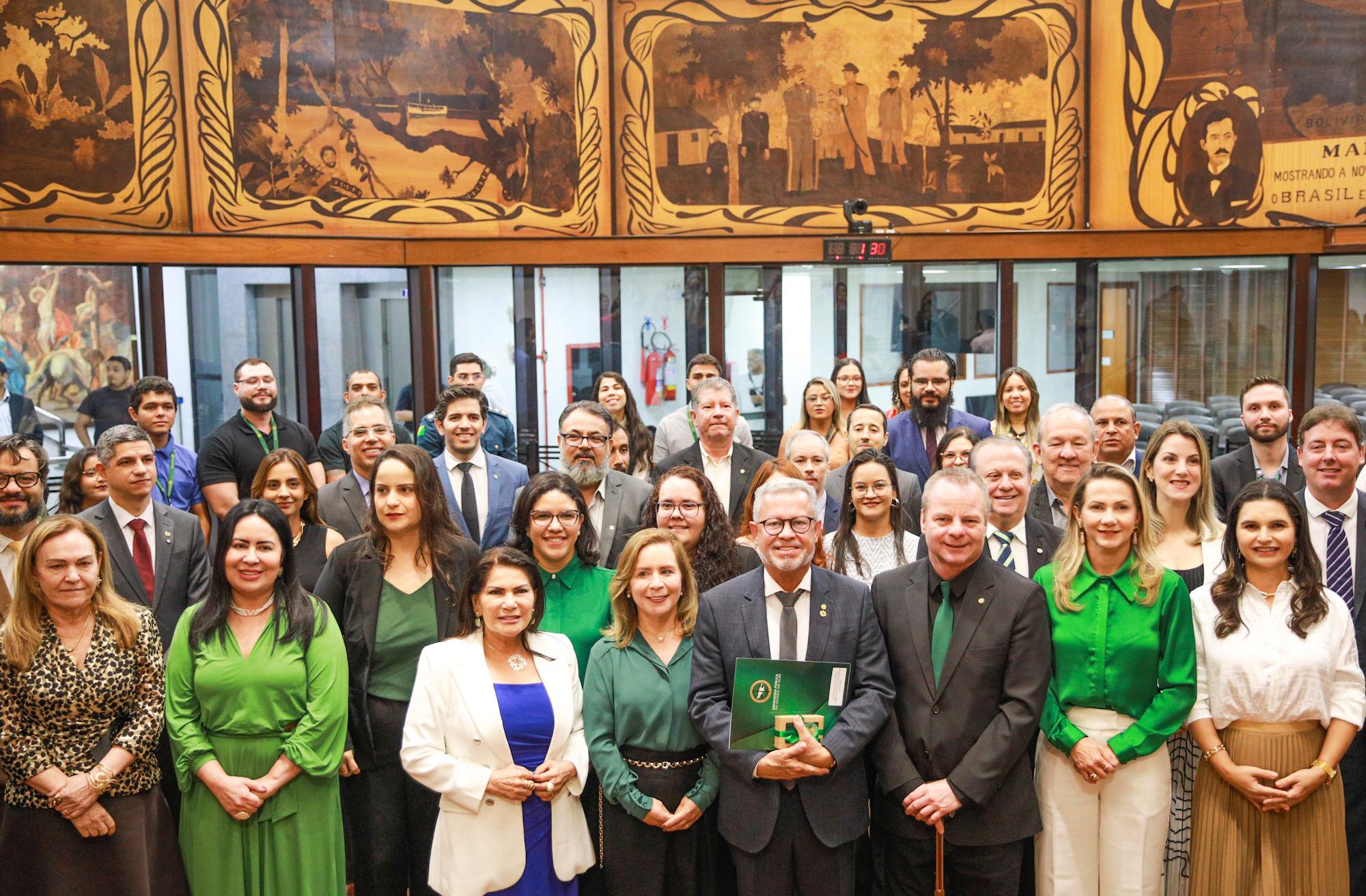 Aleac realiza sessão solene em homenagem ao Dia Nacional da Defensoria Pública
