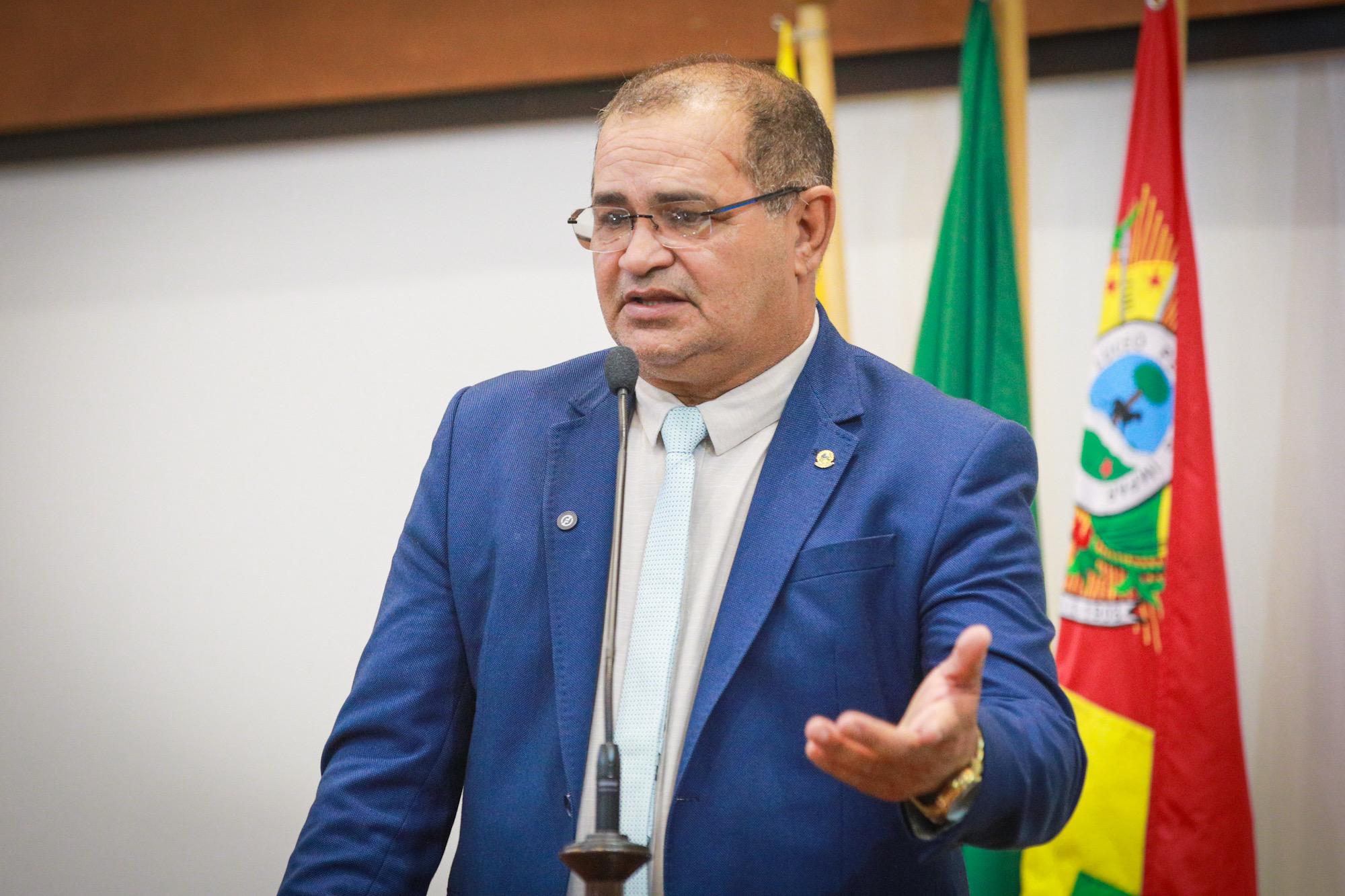 Tanízio Sá cobra regulamentação de lei sobre translado de corpos e alerta para ameaças à agricultura familiar no Acre