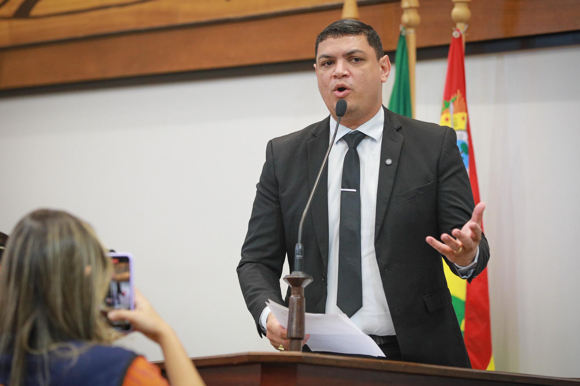 Tio Pablo critica recomendação do CRM e defende internato para estudantes de medicina na Bolívia