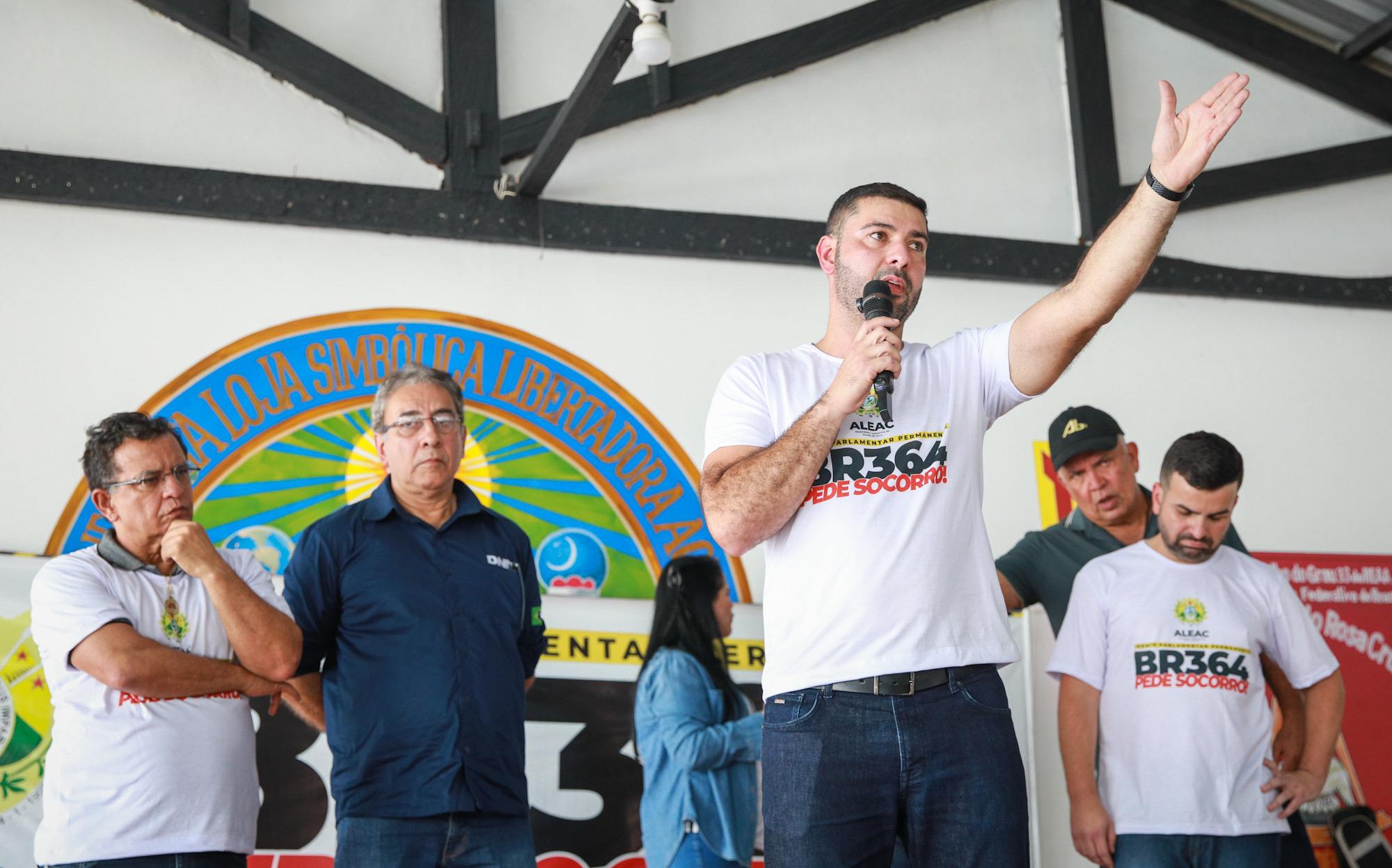 Durante pausa para o almoço em Tarauacá, Nicolau Júnior agradece união de prefeitos e reforça continuidade da caravana até Cruzeiro do Sul