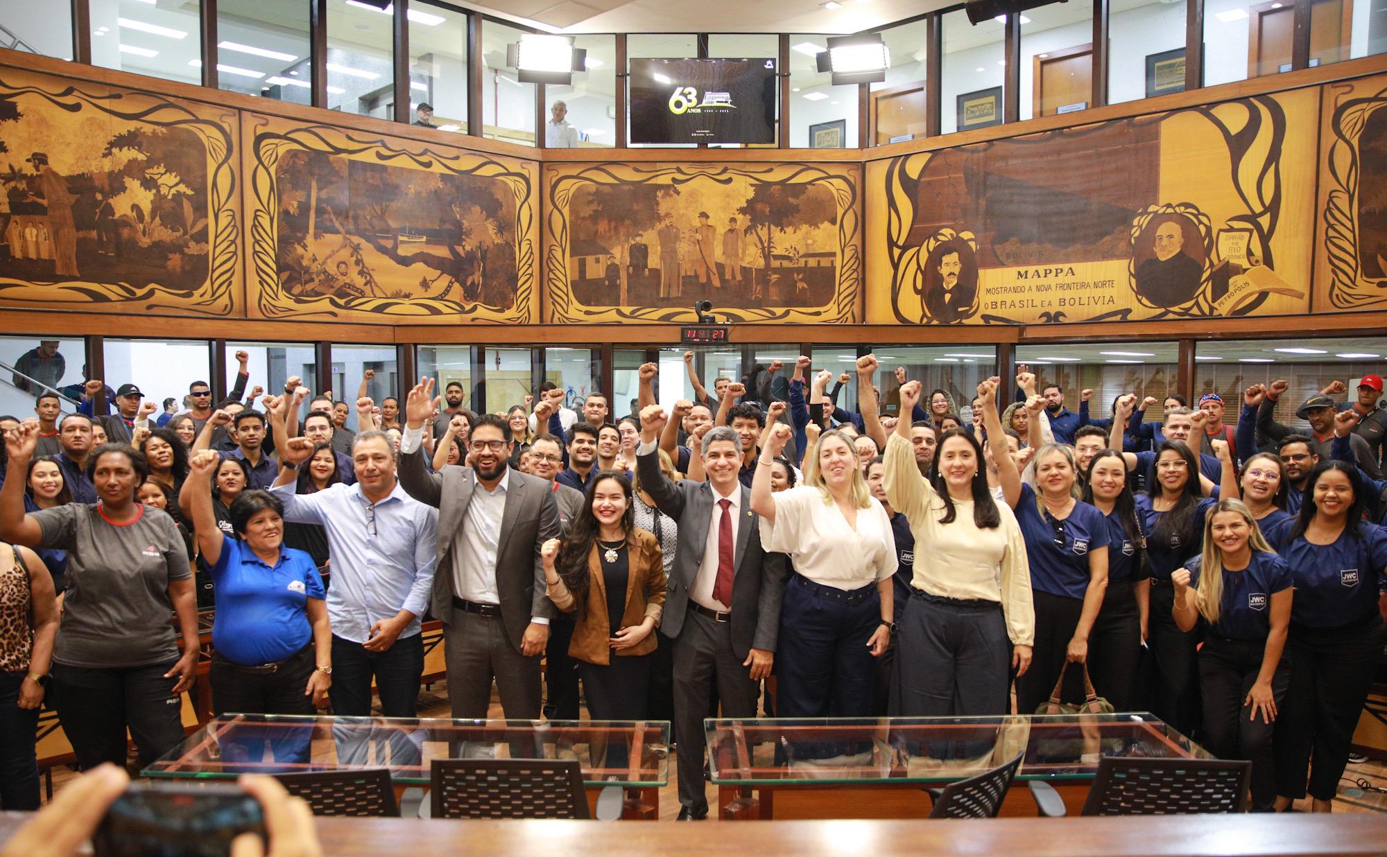 Aleac homenageia trabalhadores terceirizados e reforça luta por mais direitos