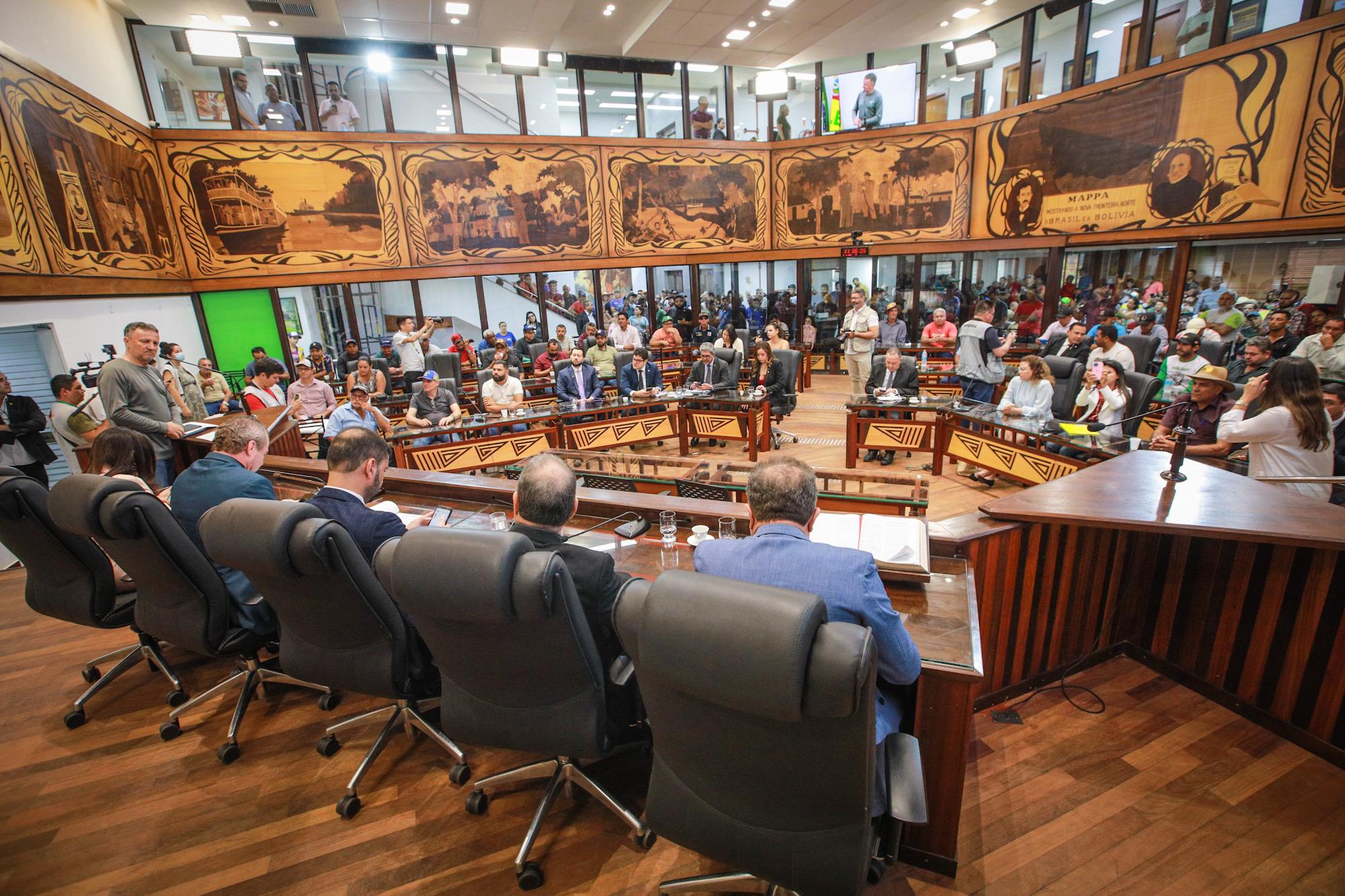 Produtores rurais são recebidos na Aleac e pedem socorro contra embargos e insegurança jurídica no Acre