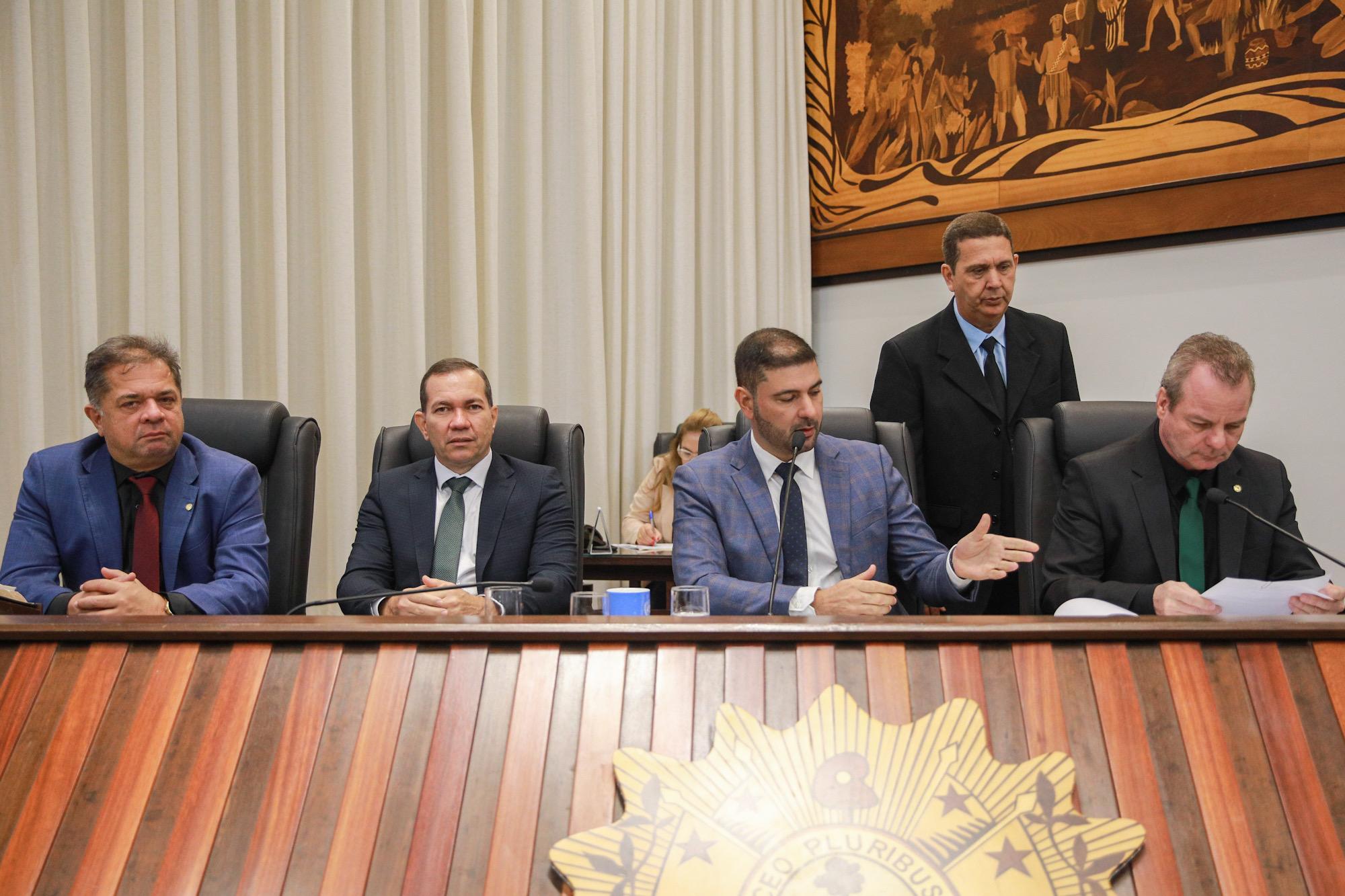 Aleac aprova requerimentos para realização de sessões solenes, audiências públicas e solicitação de informações ao Executivo