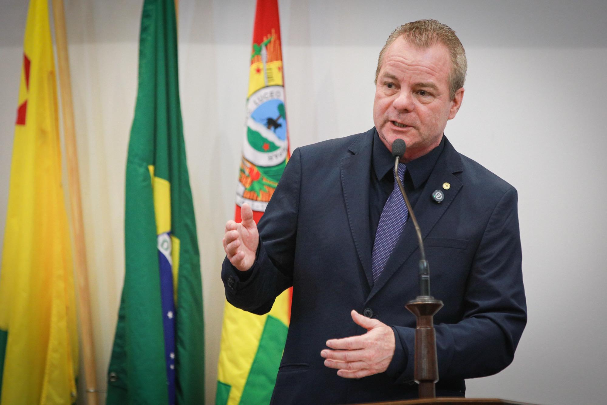 Pedro Longo critica aumento no número de deputados federais e alerta para prejuízos à representatividade do Acre