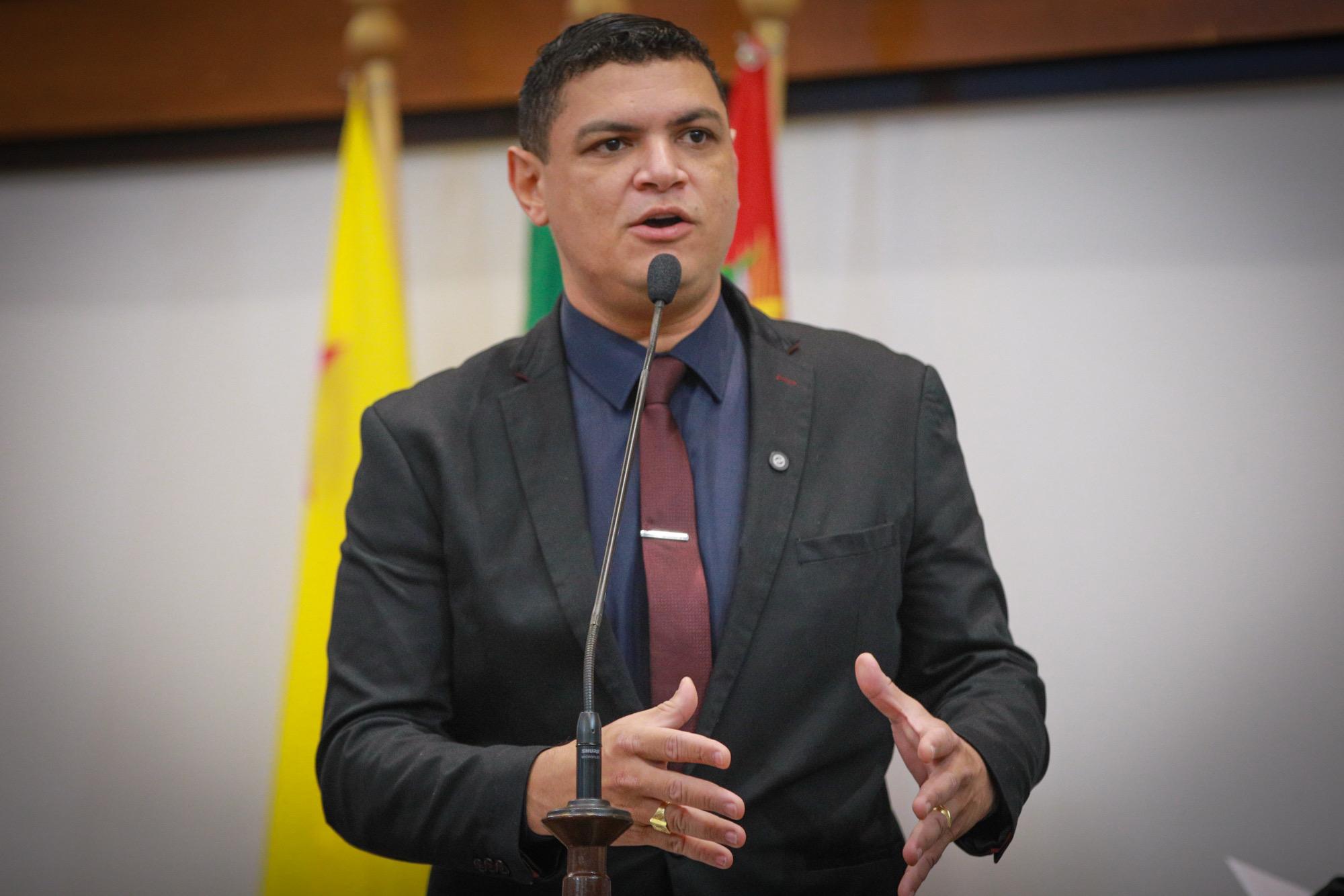 Deputado Tio Pablo propõe moção de pesar, anuncia protesto e denuncia sanções do ICMBio contra produtores