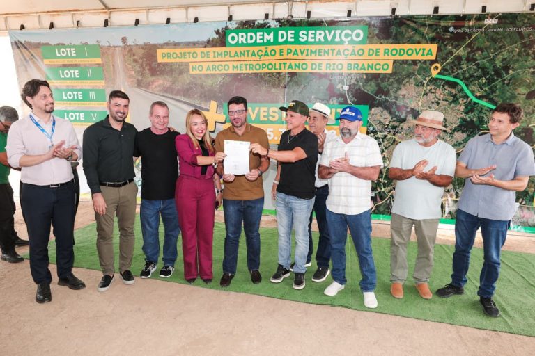 Nicolau prestigia cerimônia que dá início as obras do Arco Metropoliutano de Rio Branco