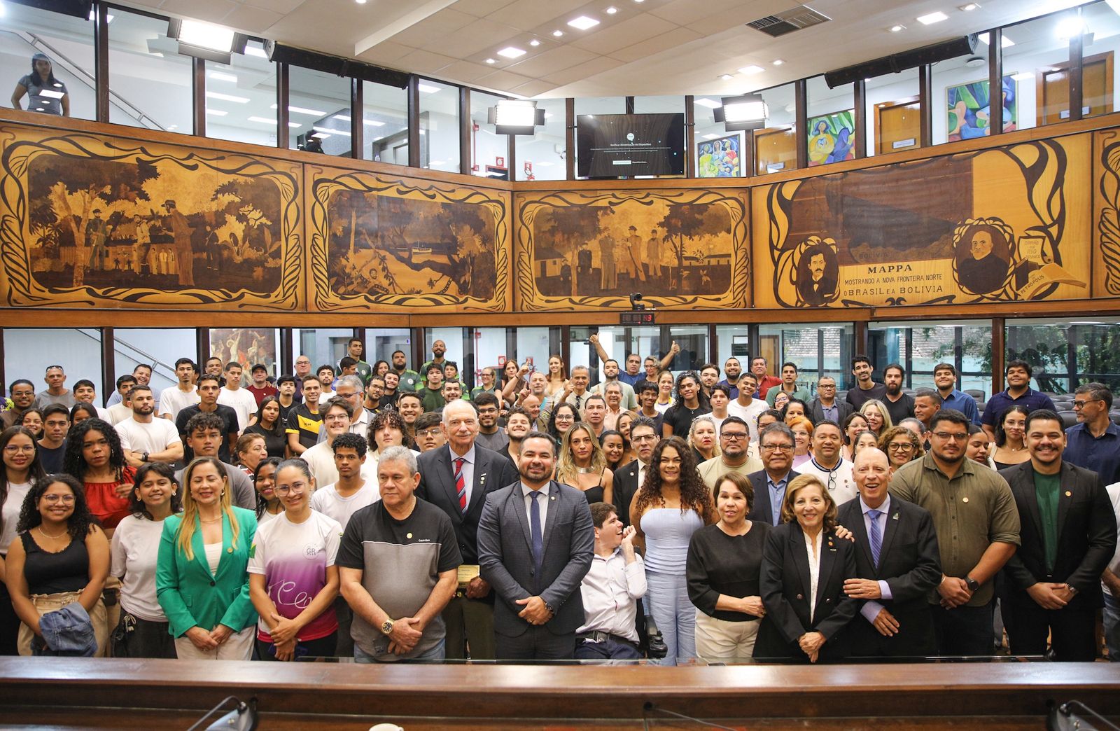 Aleac realiza sessão solene em homenagem aos profissionais de Educação Física