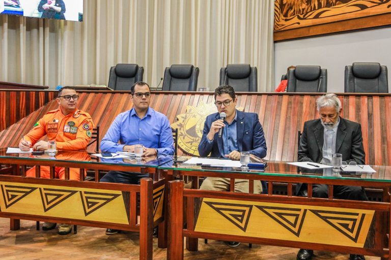 Aleac discute efeitos climáticos e impactos no Rio Acre em audiência pública