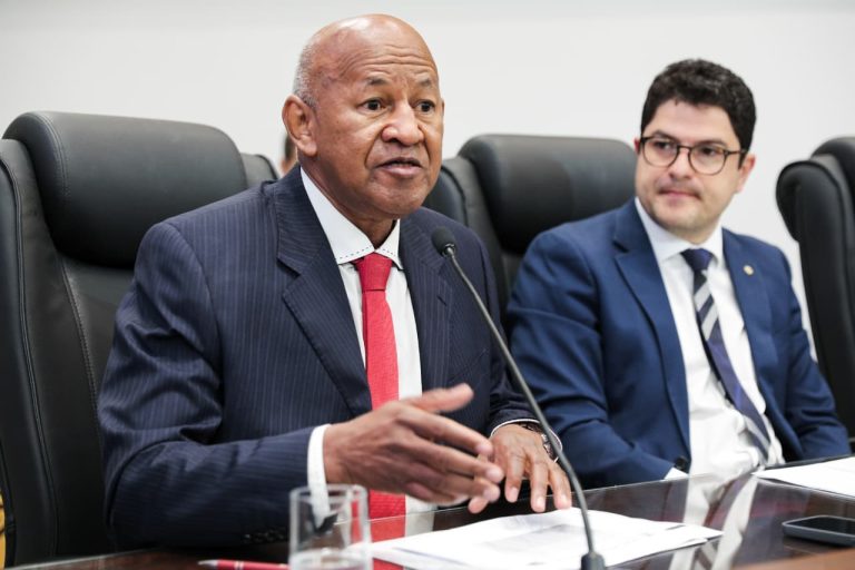 Juristas apresentam Projeto Cidadão e pedem apoio da Aeac para fortalecer ações