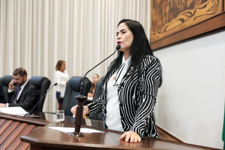 Maria Antônia destaca luta dos agentes penitenciários temporários, cobra conserto de raio-X em Acrelândia e celebra eleição de acreano para coordenação nacional do MoHan