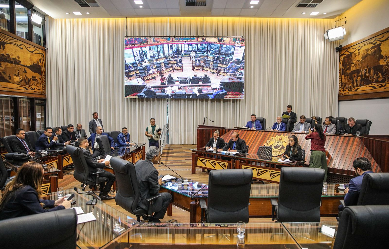 Aleac realiza Ordem do Dia com votação de vetos e aprovação de requerimentos
