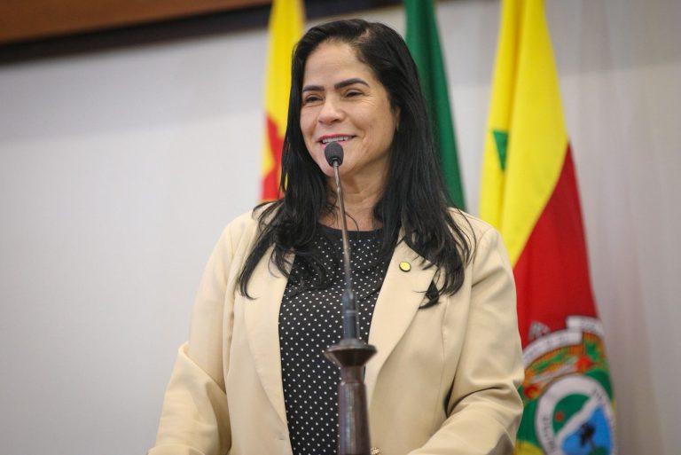 Deputada Maria Antônia solicita ações do governo para melhorar serviços públicos em Acrelândia