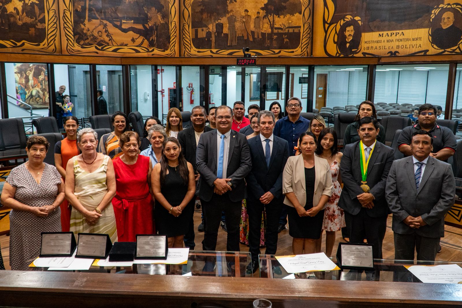 Aleac realiza sessão solene em homenagem aos irmãos peruanos de Puerto Maldonado, Ibéria e Iñapari