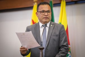 Tadeu Hassem apresenta indicação para criação de “faixa liberada” no Lago do Amor e cobra agilidade na conclusão do PCCR da Saúde