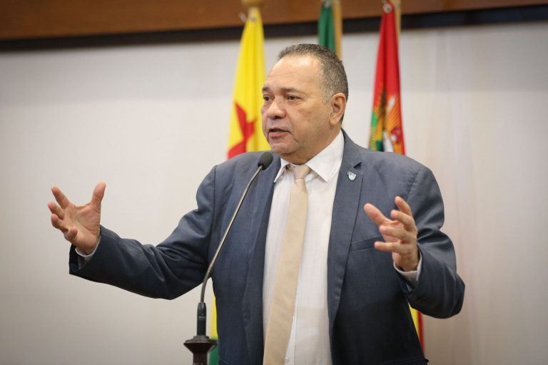 Manoel Moraes defende ações do governo no caso da Maternidade e sai em defesa de Gladson Cameli