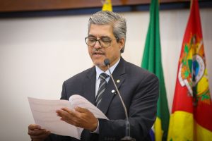 Edvaldo Magalhães alerta para rebaixamento da nota fiscal do Acre e critica gestão financeira em meio a novas operações de crédito