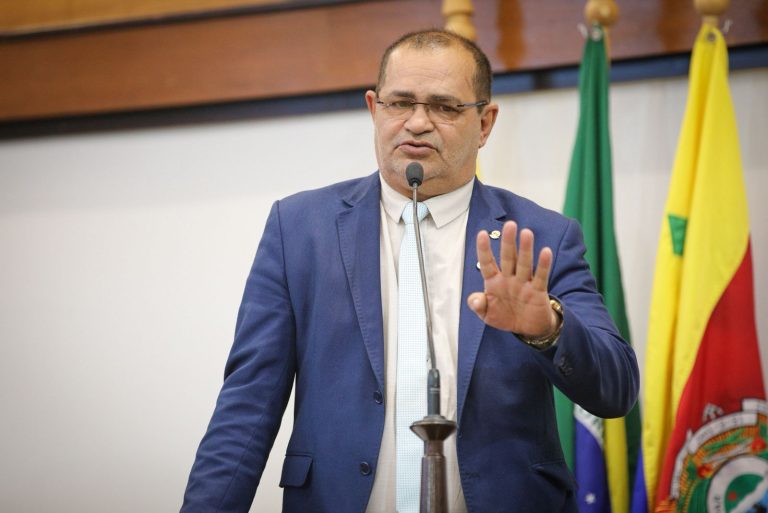 Tanízio Sá destaca melhorias no Pronto-Socorro e elogia atuação das equipes de saúde