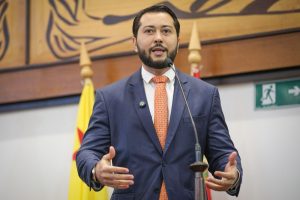 Emerson Jarude critica projeto de “orçamento climático” e afirma que proposta não traz benefícios reais à população acreana