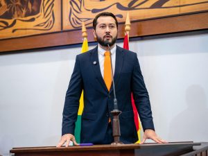 Em defesa do prefeito de Feijó, Emerson Jarude critica postura do governo e cita conflitos com instituições