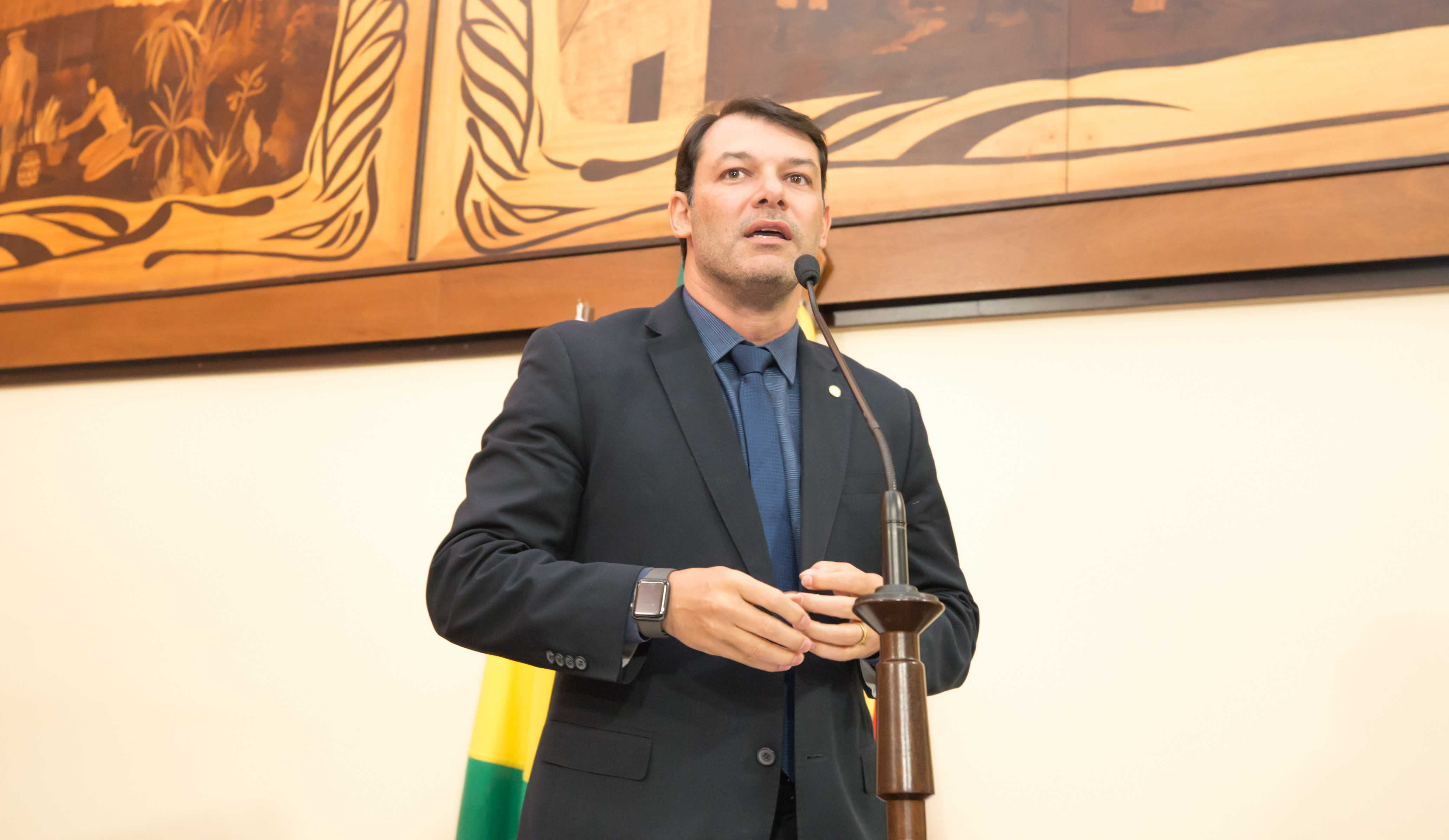 ﻿Deputado Roberto Duarte contesta decisão de promotora