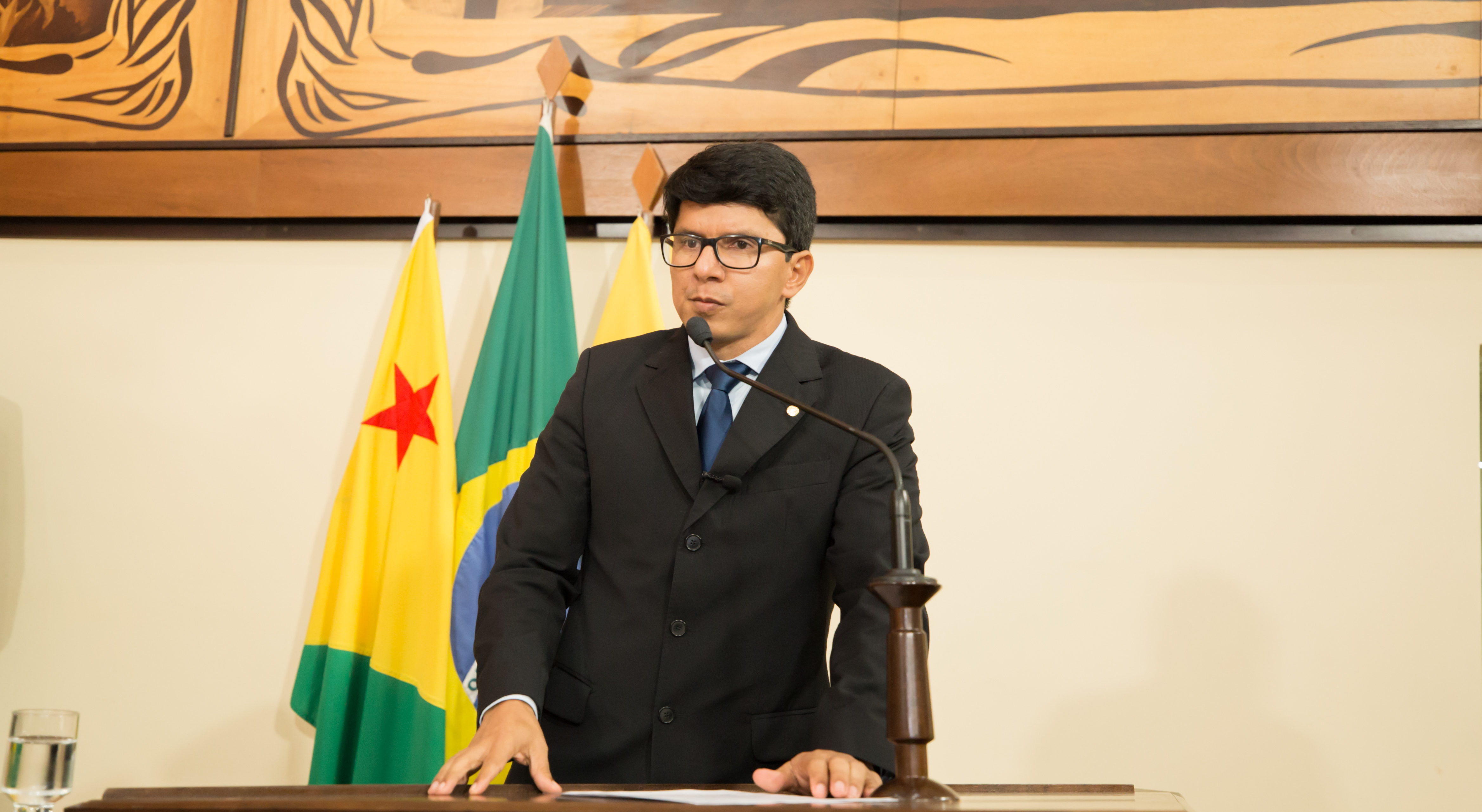 ﻿Deputado Jenilson Leite afirma que Executivo não respeita Constituição Estadual