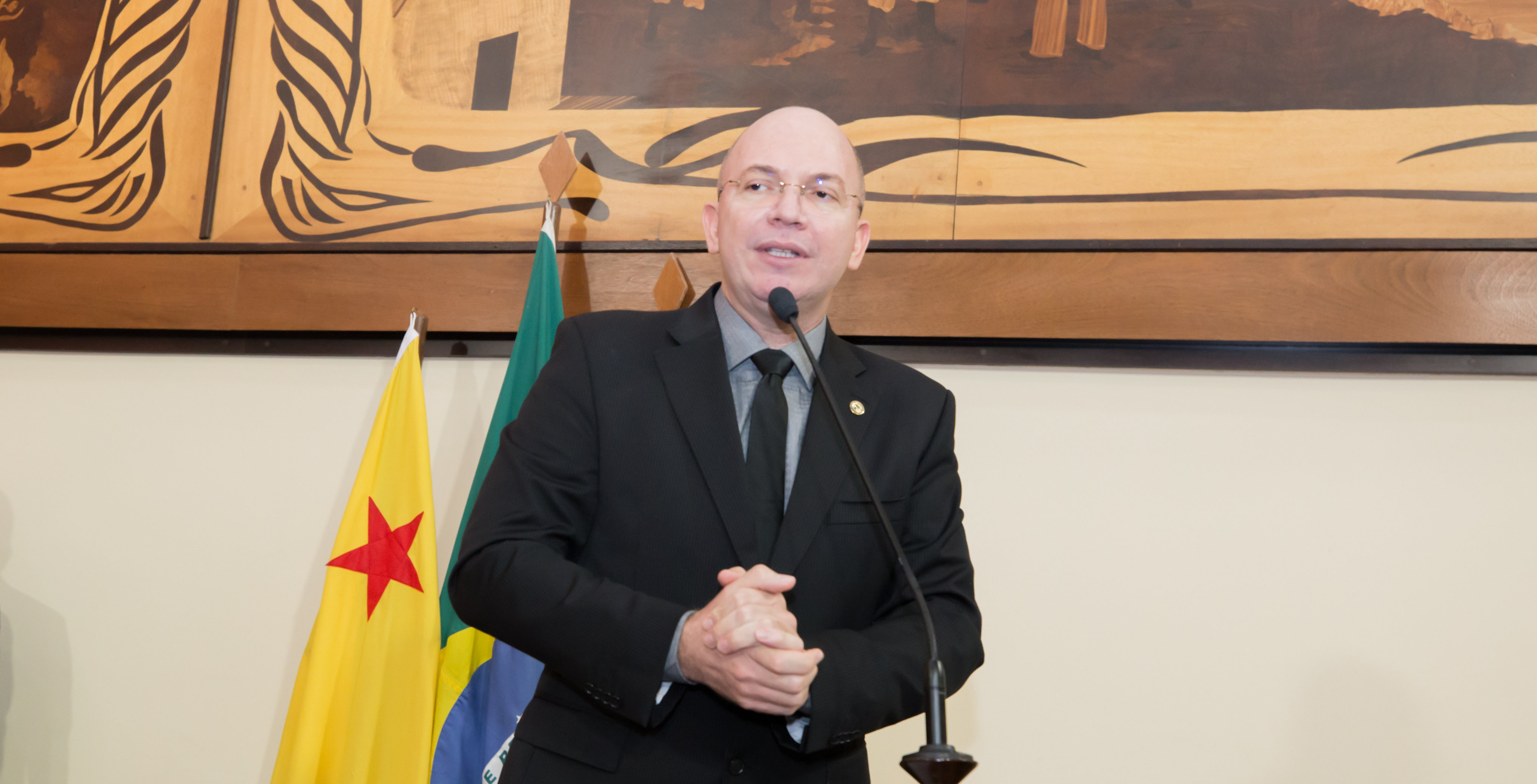 ﻿Gehlen Diniz esclarece questionamentos da oposição sobre reuniões da CCJ e COF