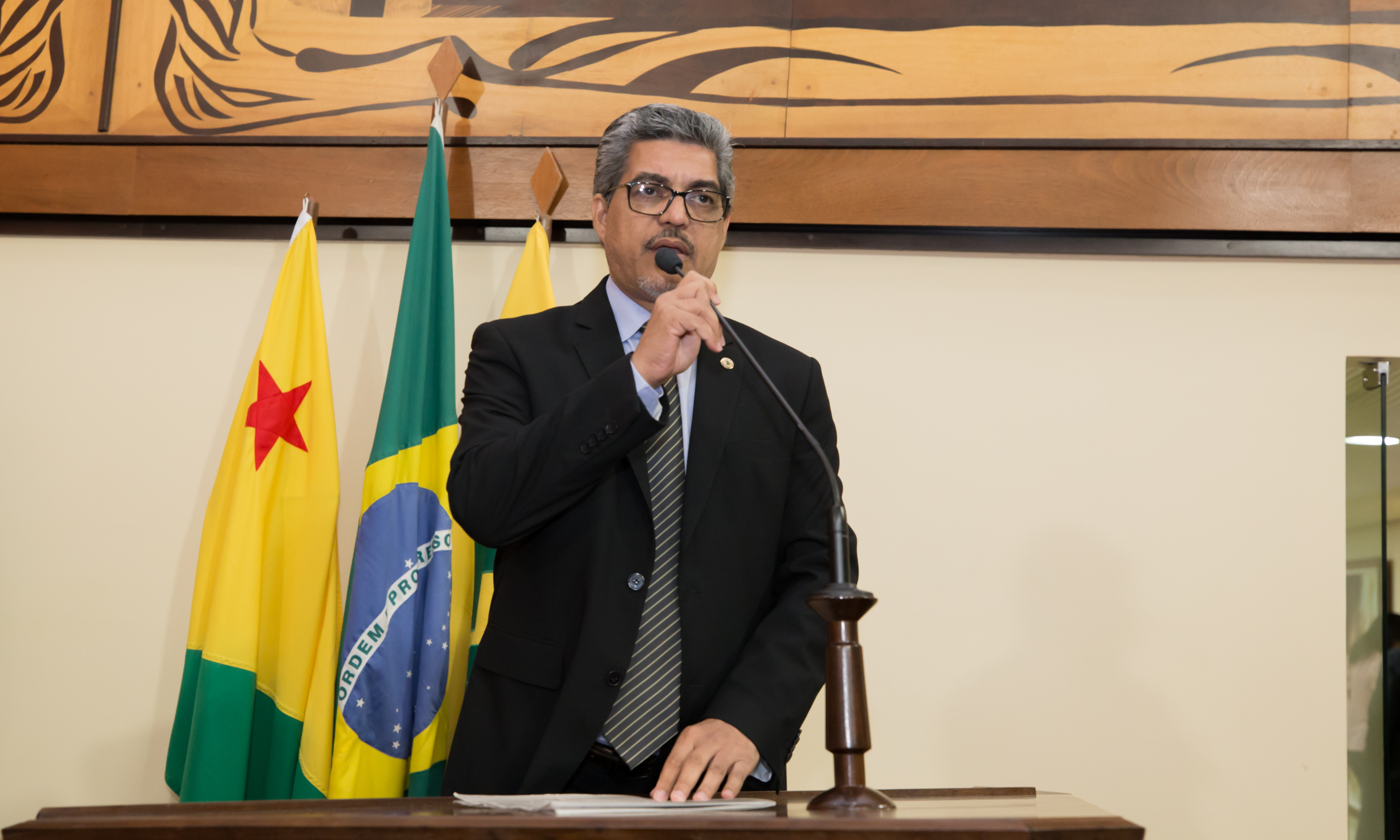 ﻿Edvaldo Magalhães discorda de distribuição dos recursos para abertura e manutenção de ramais