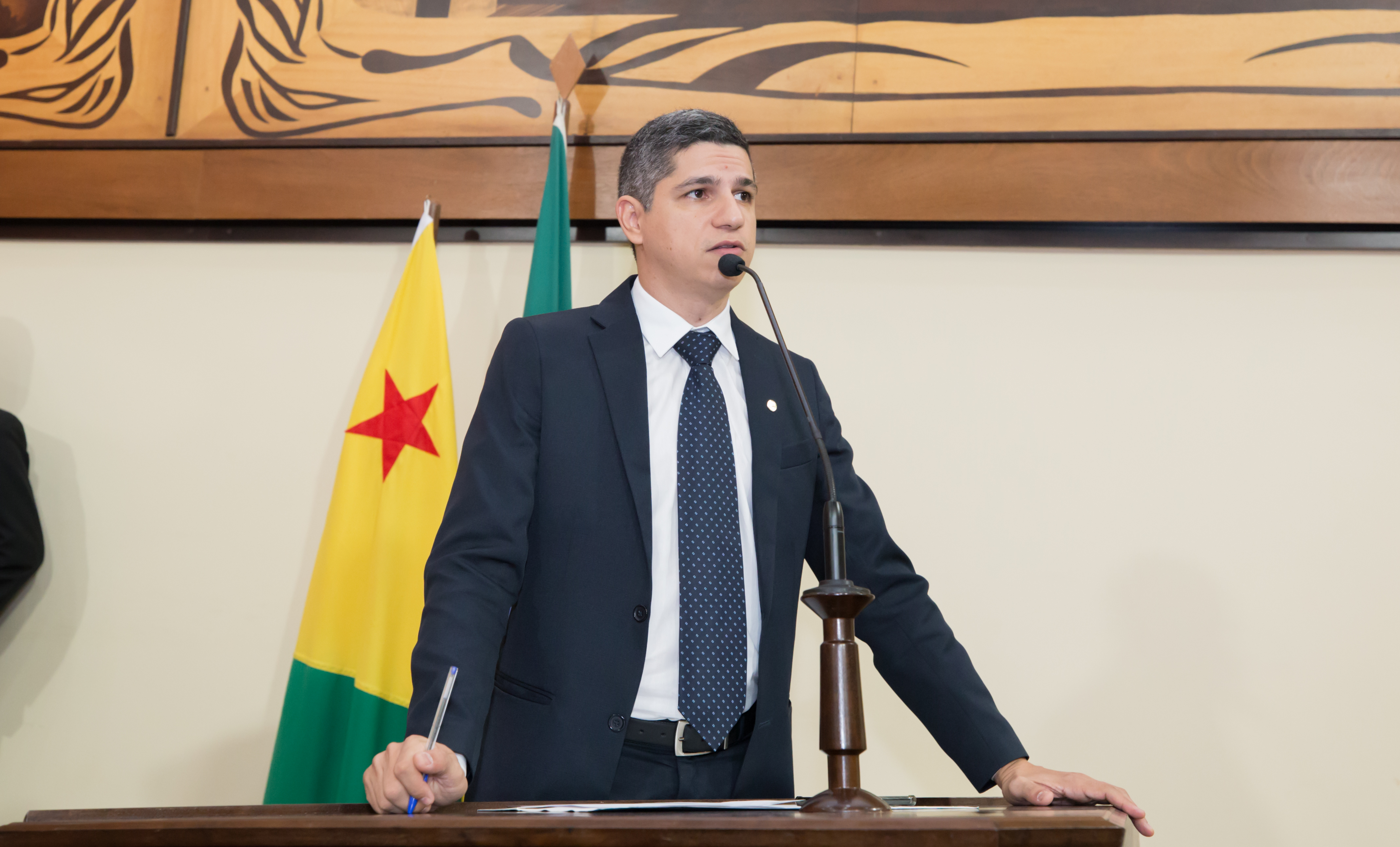 Deputado Fagner Calegário parabeniza governo pelo Cartão do Bem