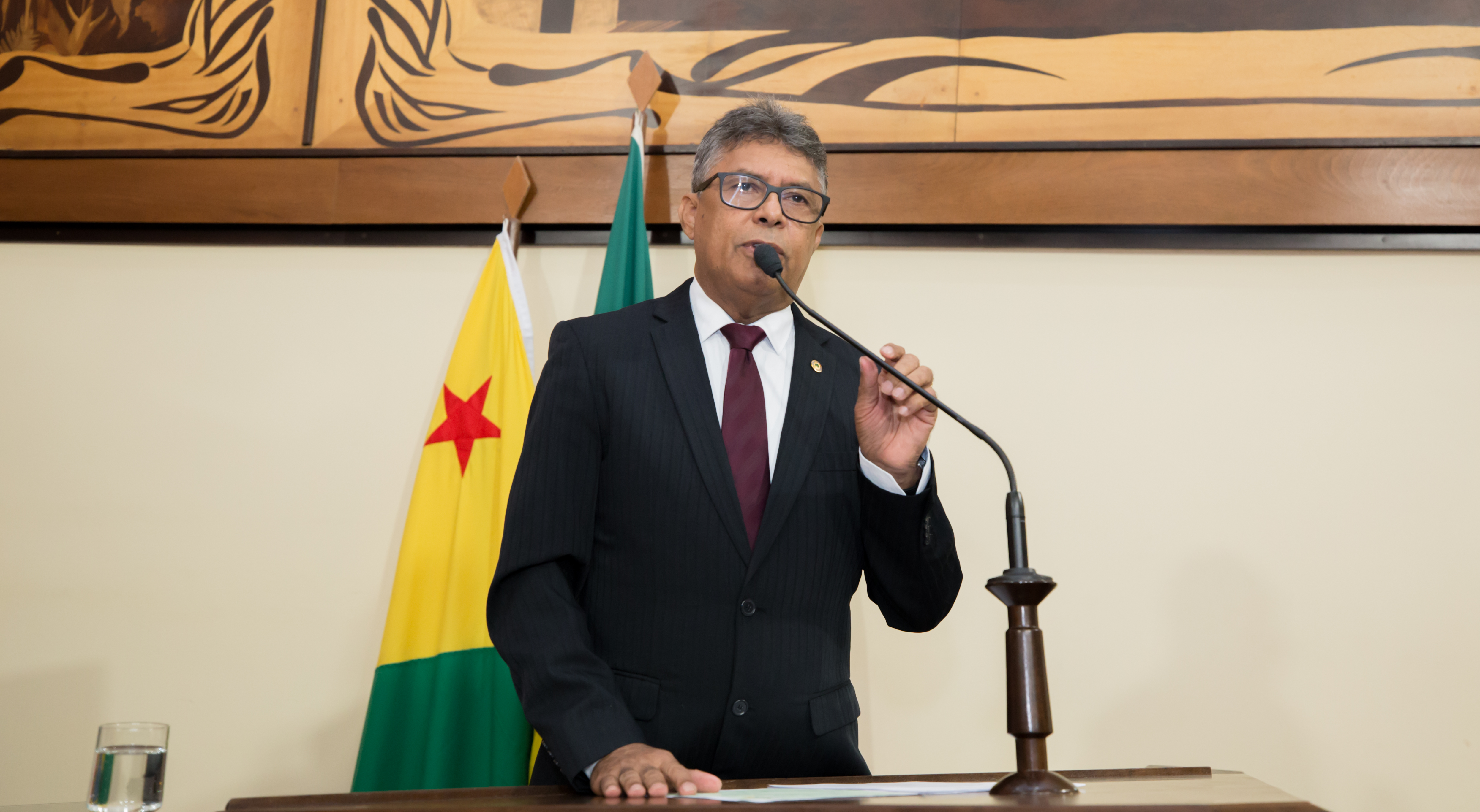 ﻿Antônio Pedro diz que marceneiros de Xapuri e Epitaciolândia trabalham de maneira precária