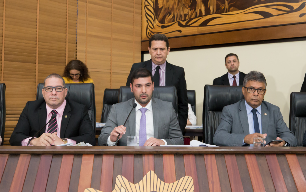 ﻿Deputados aprovam PL que autoriza governo a contratar operação de crédito junto à Caixa