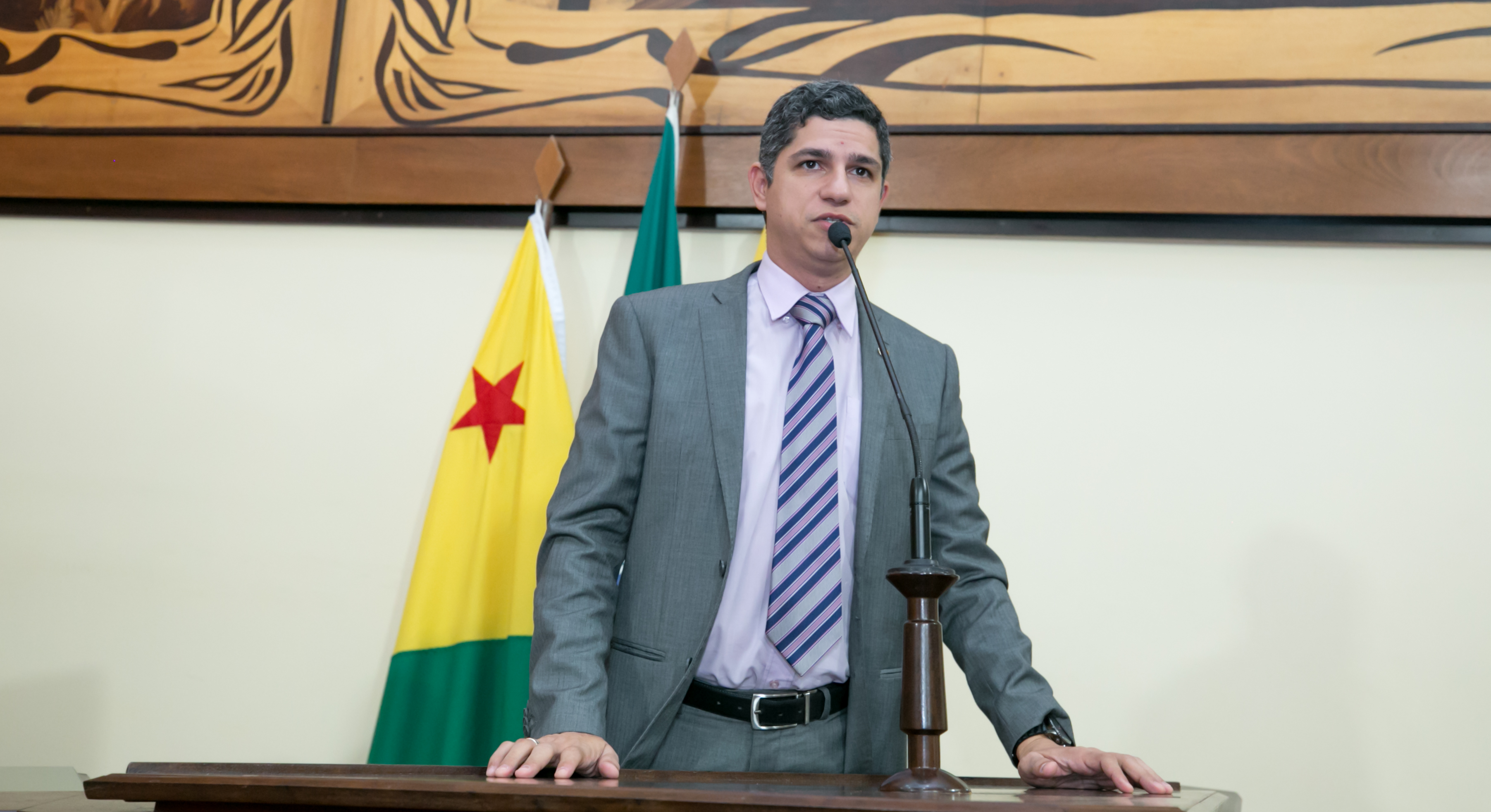 ﻿Deputado Fagner Calegário denuncia atraso de repasse a empresas terceirizadas