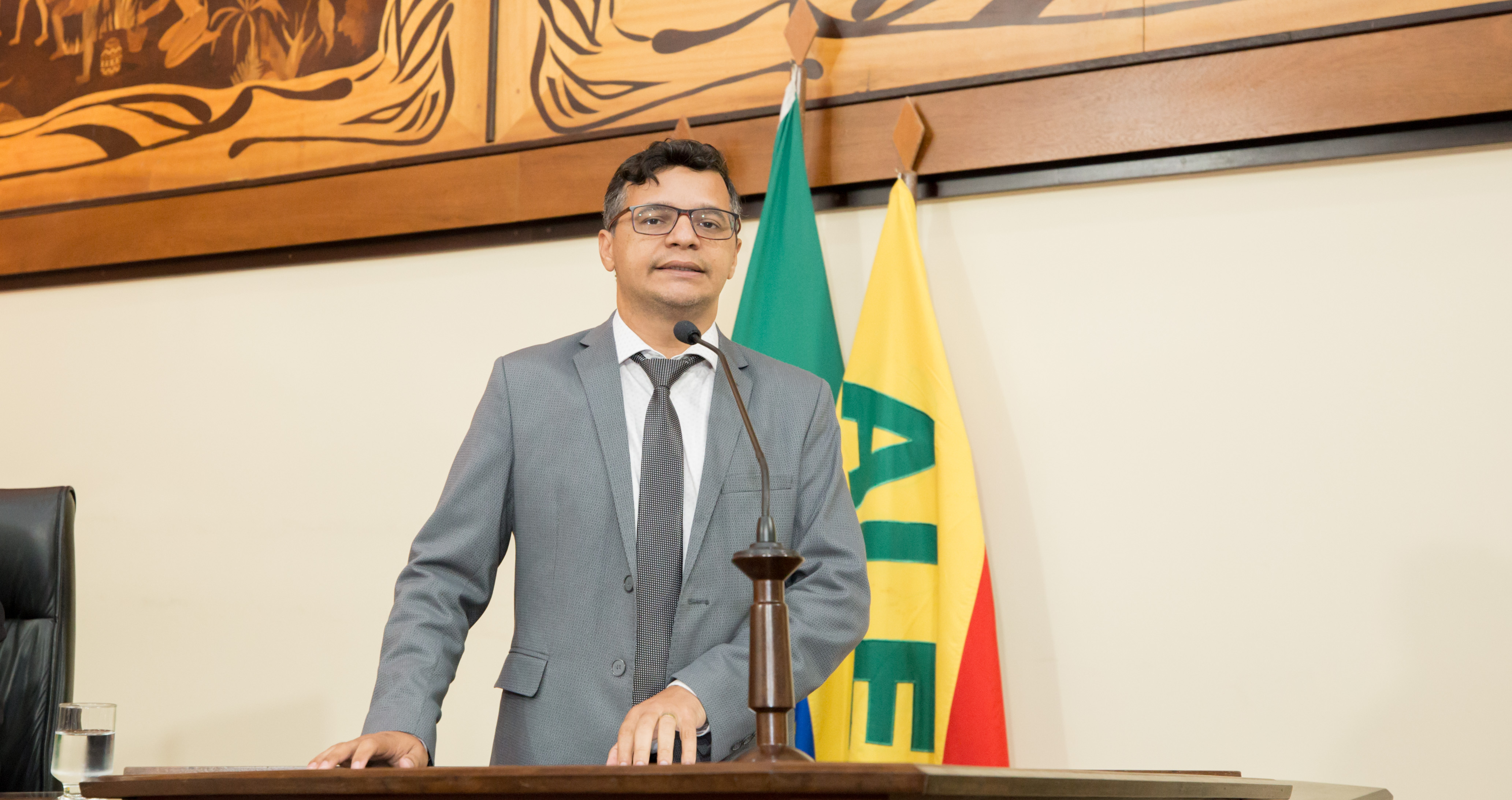 ﻿Deputado Wagner Felipe pede recuperação de pista de pouso de Santa Rosa