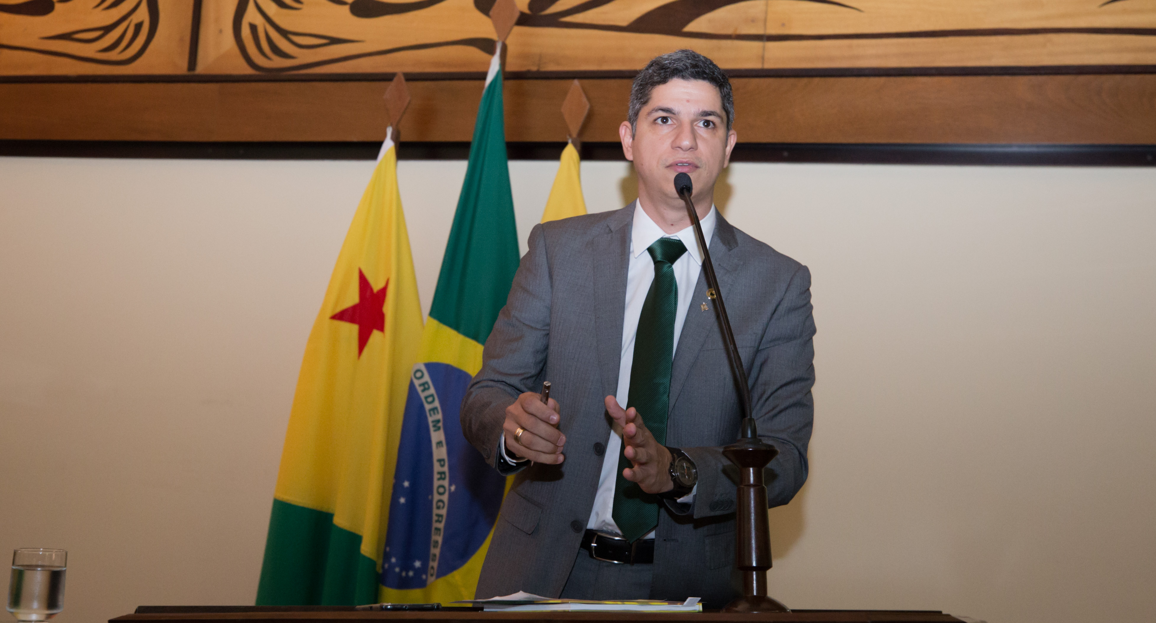 ﻿Fagner Calegário apresenta receitas e despesas do governo “Eu quero saber onde está a crise”