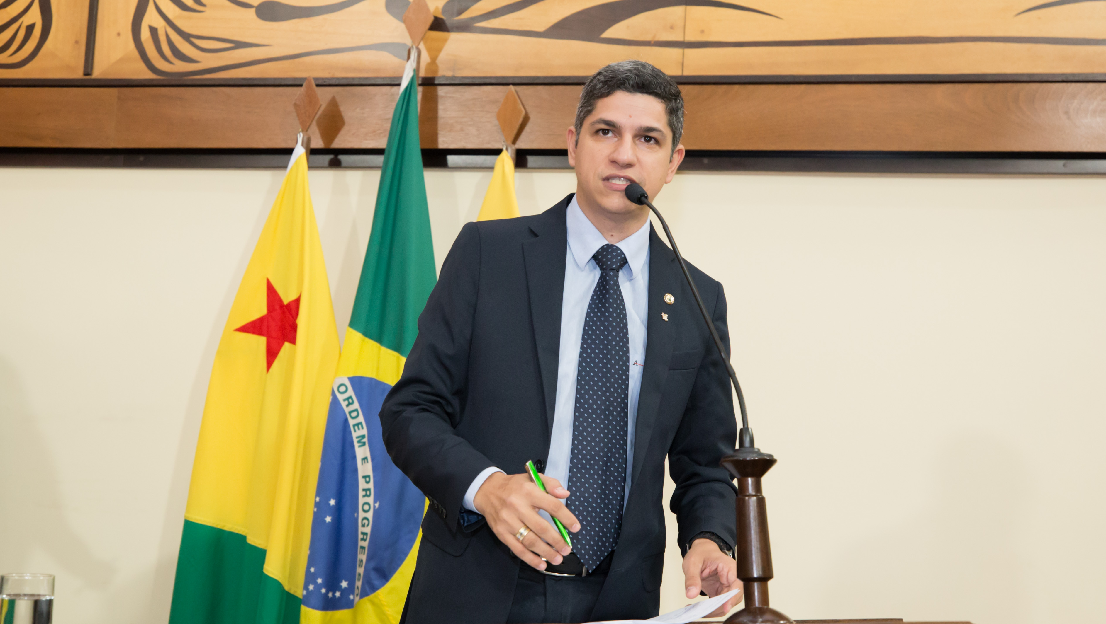 ﻿Deputado Fagner Calegário afirma que governo se contradiz ao alegar crise financeira e criar novas CEC’s