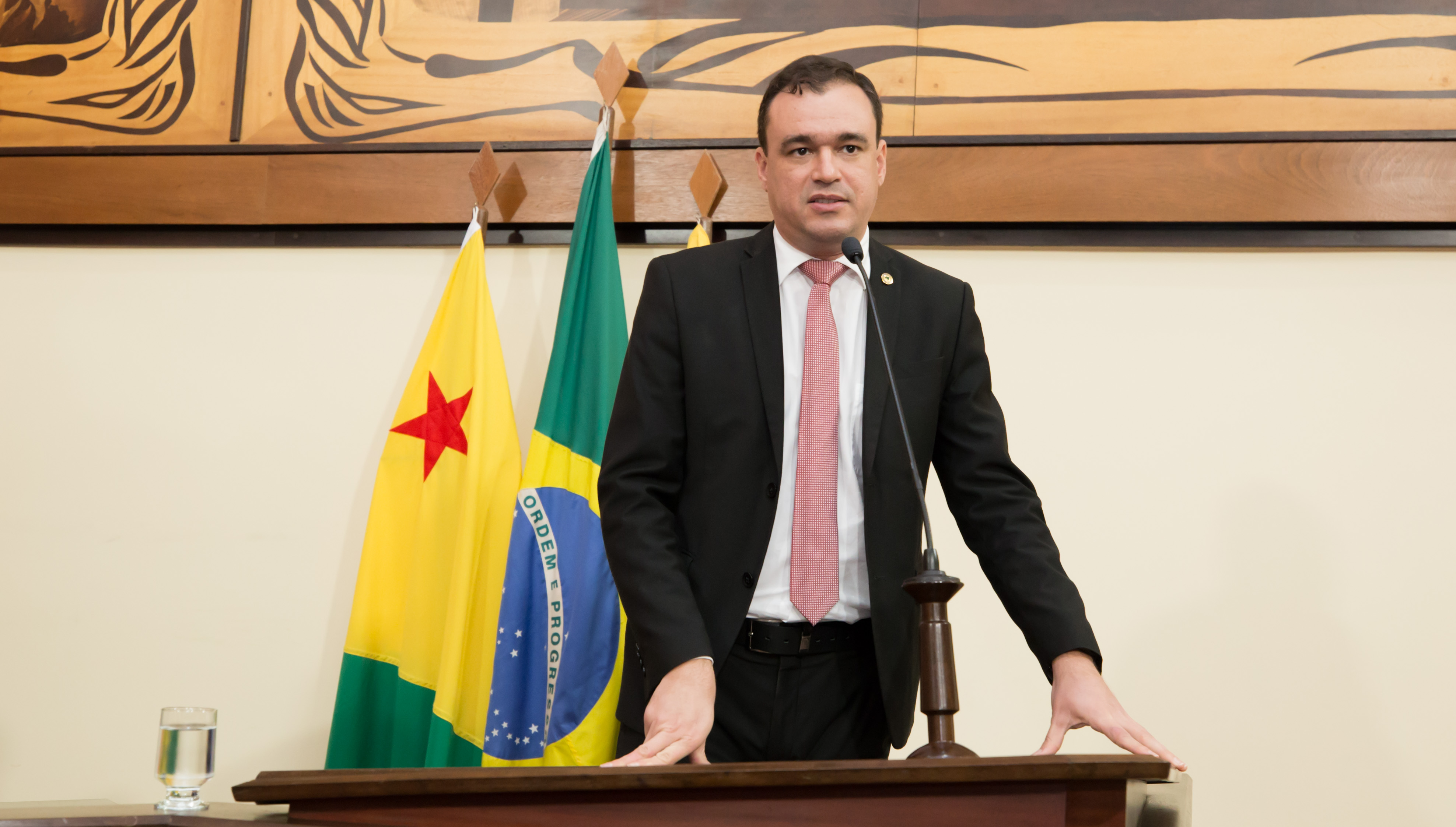 ﻿Daniel Zen esclarece que reforma administrativa do Governo não foi aprovada de maneira unânime