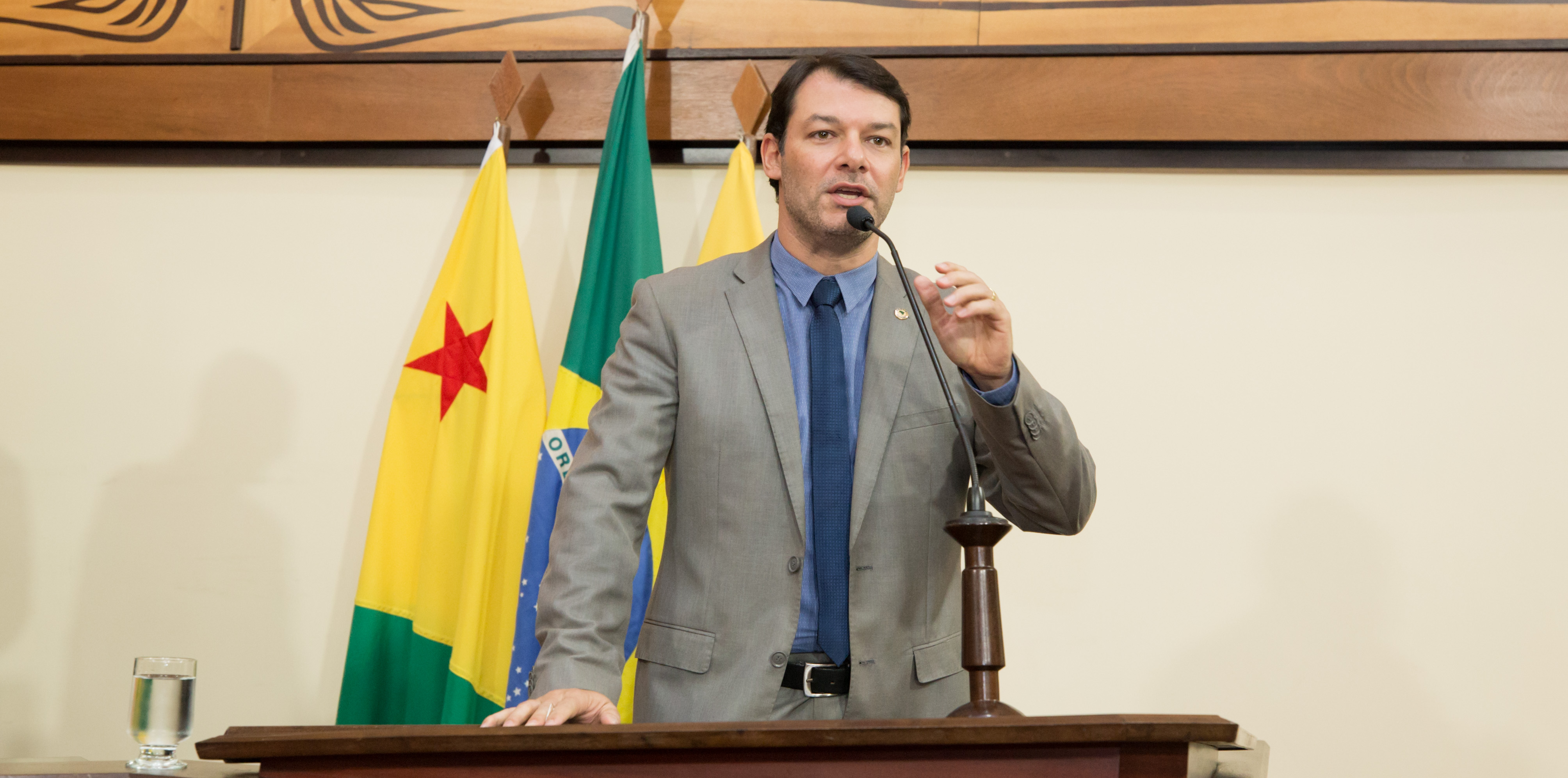 ﻿Roberto Duarte defende aumento no repasse orçamentário da Defensoria Pública do Estado