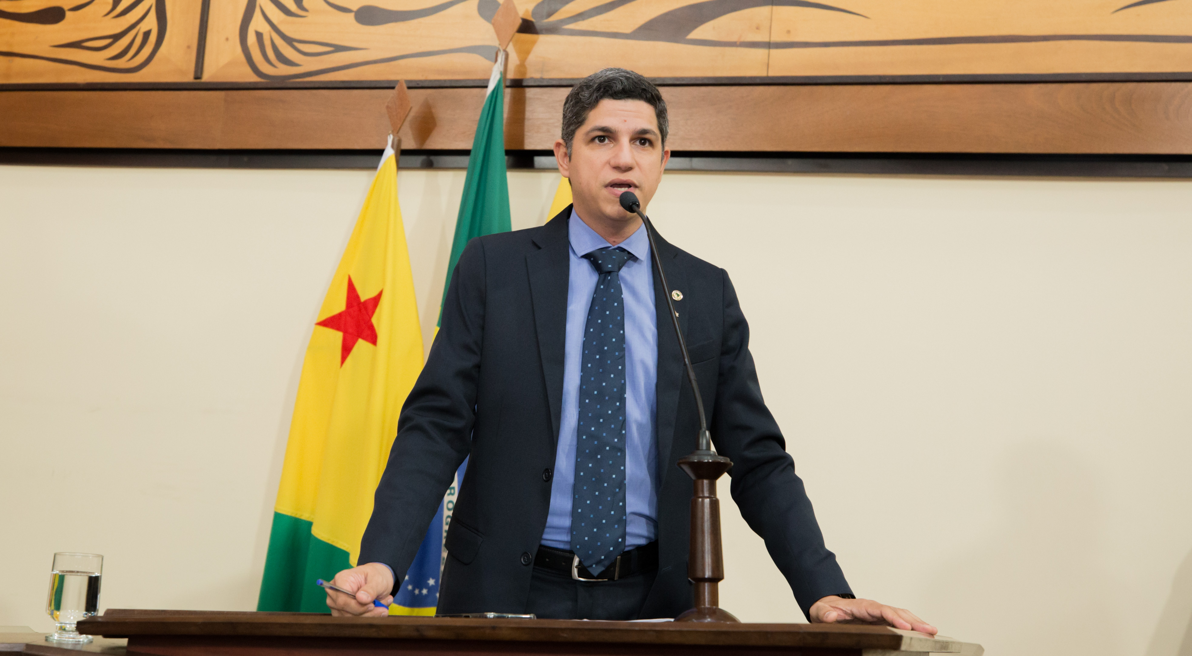 ﻿Calegário diz que mudança na gestão da Saúde comprova a desgovernabilidade de Gladson Cameli