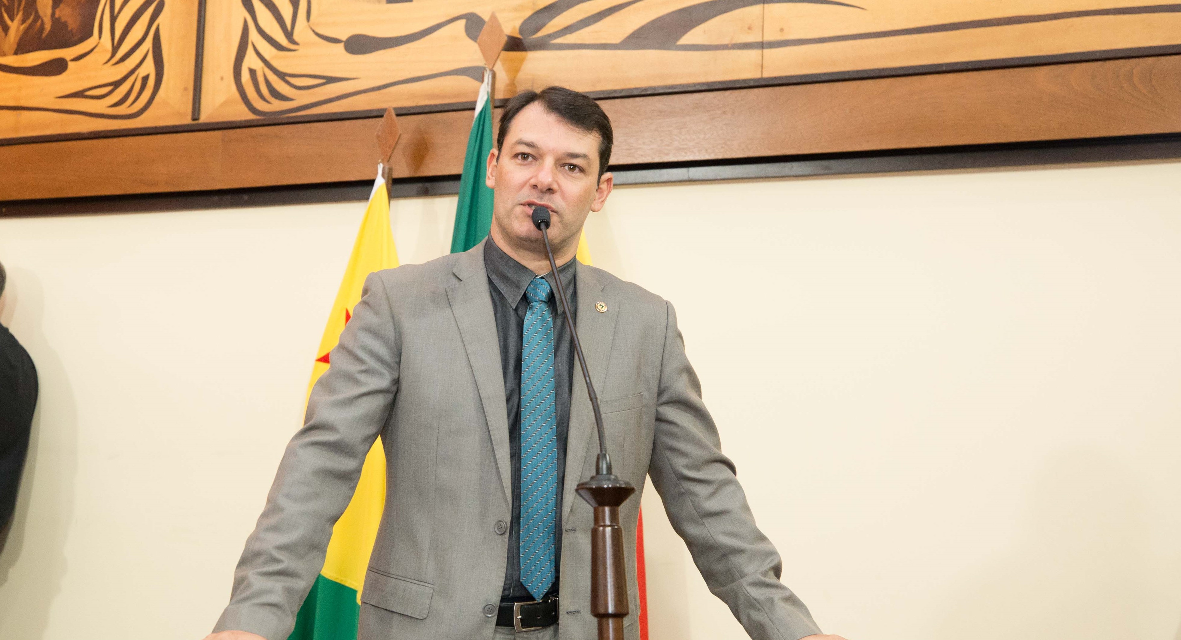 ﻿Roberto Duarte apresenta PL que propõe que monitoramento eletrônico seja pago pelos próprios apenados