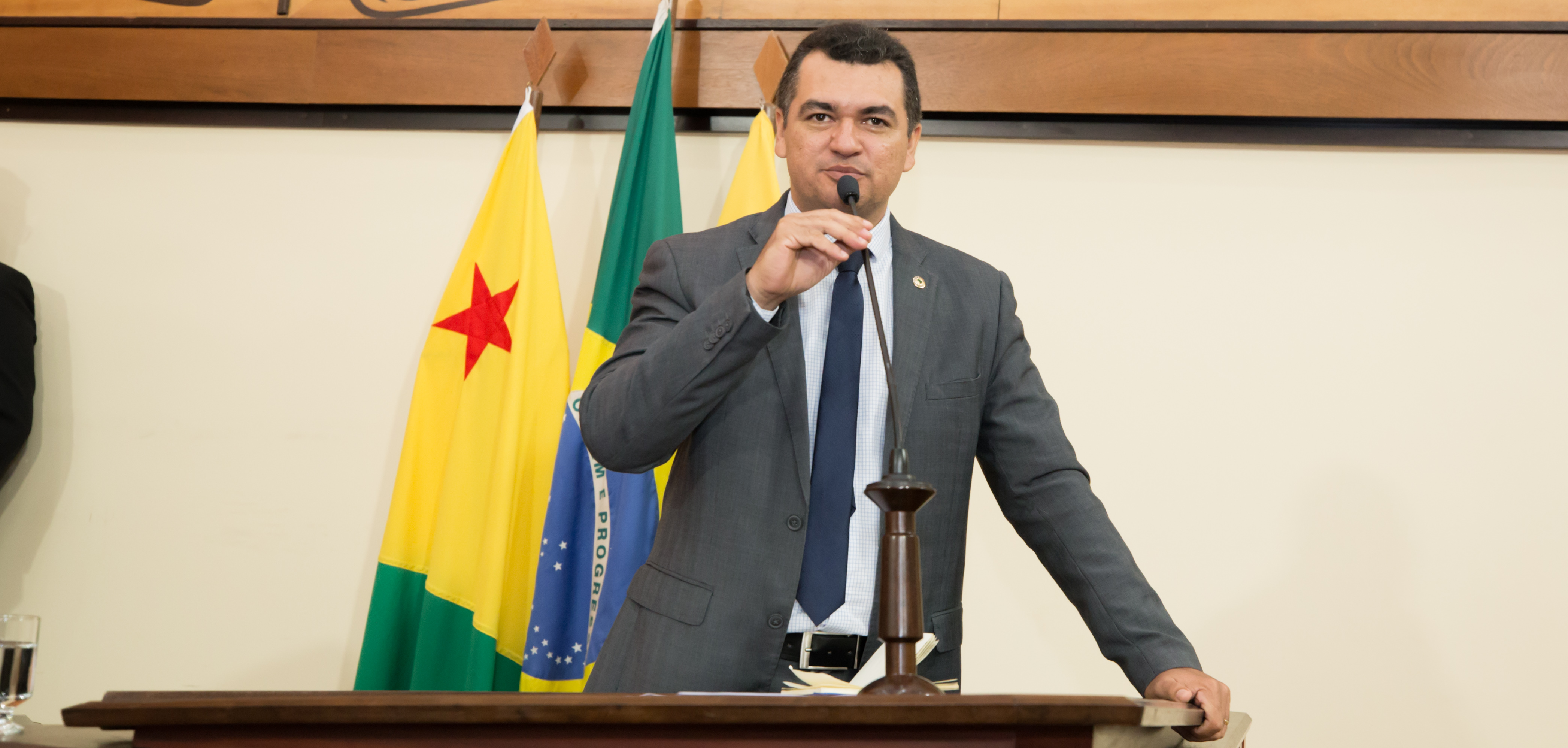 ﻿Deputado Sargento Cadmiel pede aumento da frota que transporta aves de Feijó