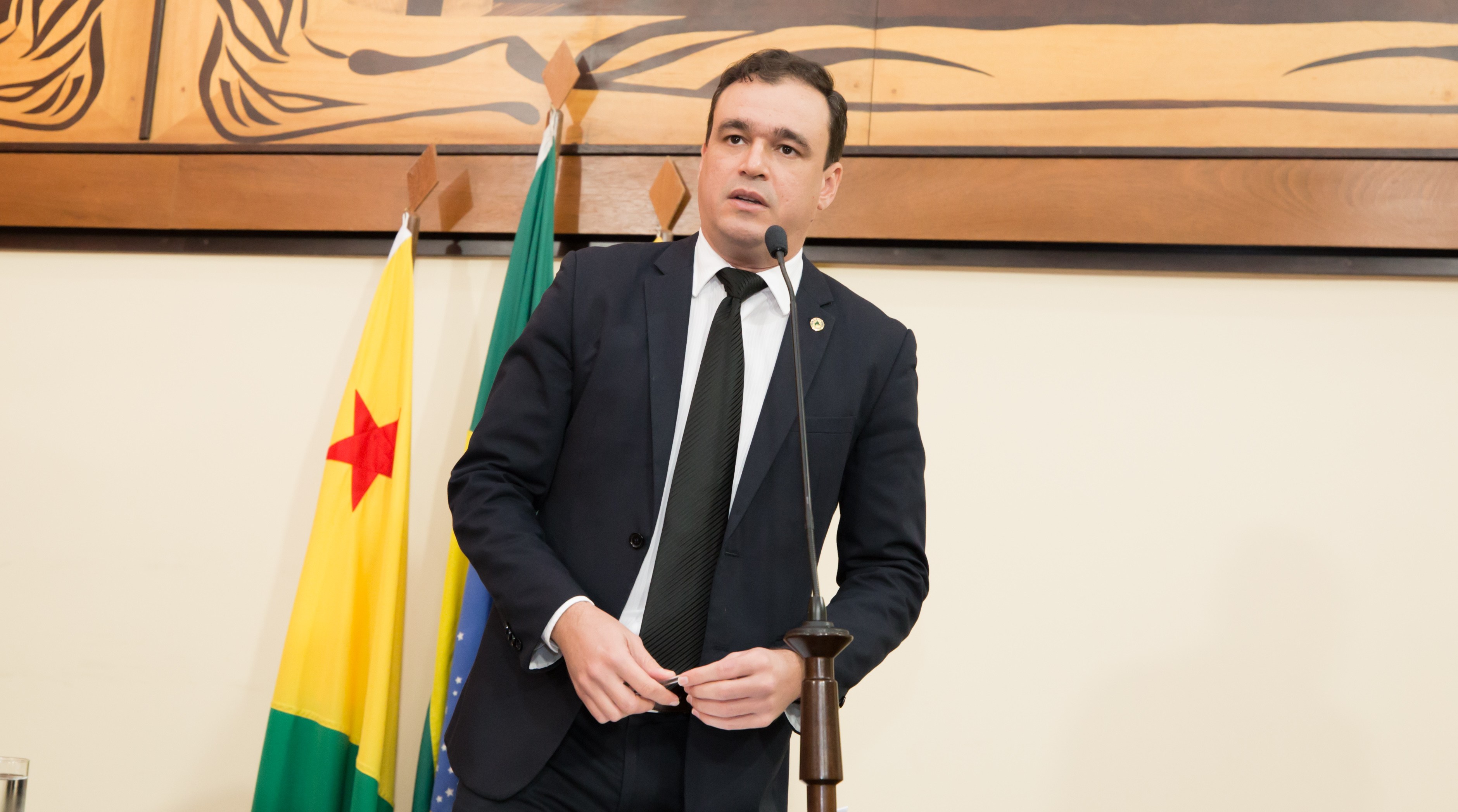 ﻿Deputado Daniel Zen chama Sérgio Moro de falso moralista e o acusa de fazer manobras na Lava Jato