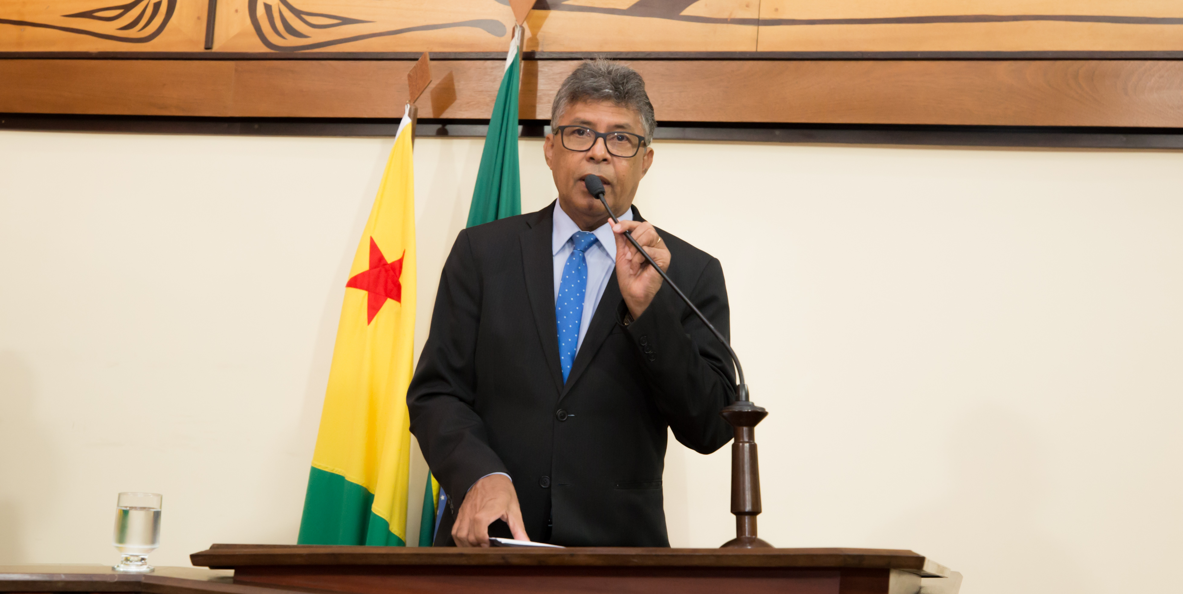 ﻿Deputado Antônio Pedro pede recapeamento de estrada em Xapuri