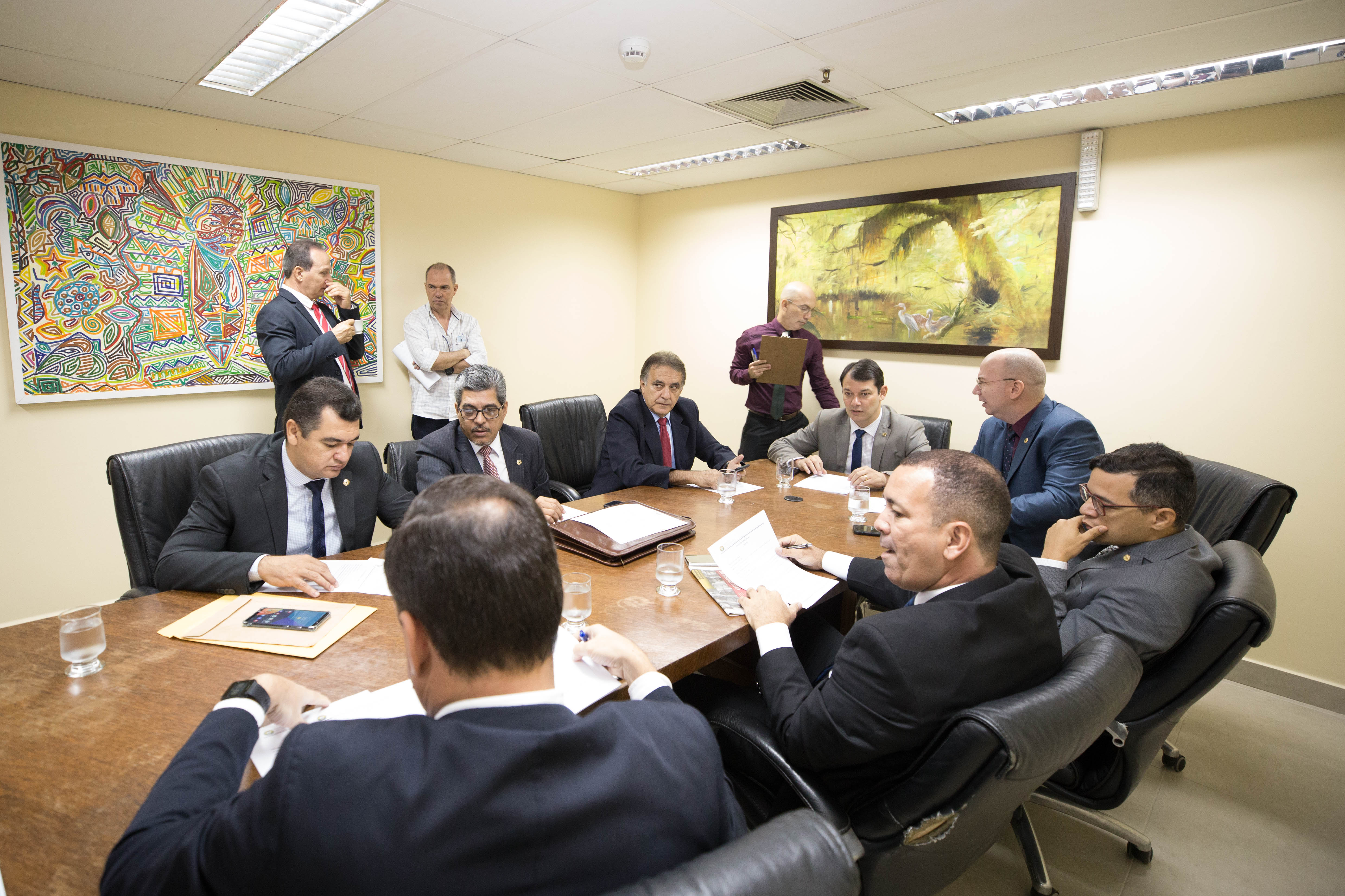 ﻿Em reunião conjunta, comissões aprovam PL que prevê o parcelamento do período de férias de servidores