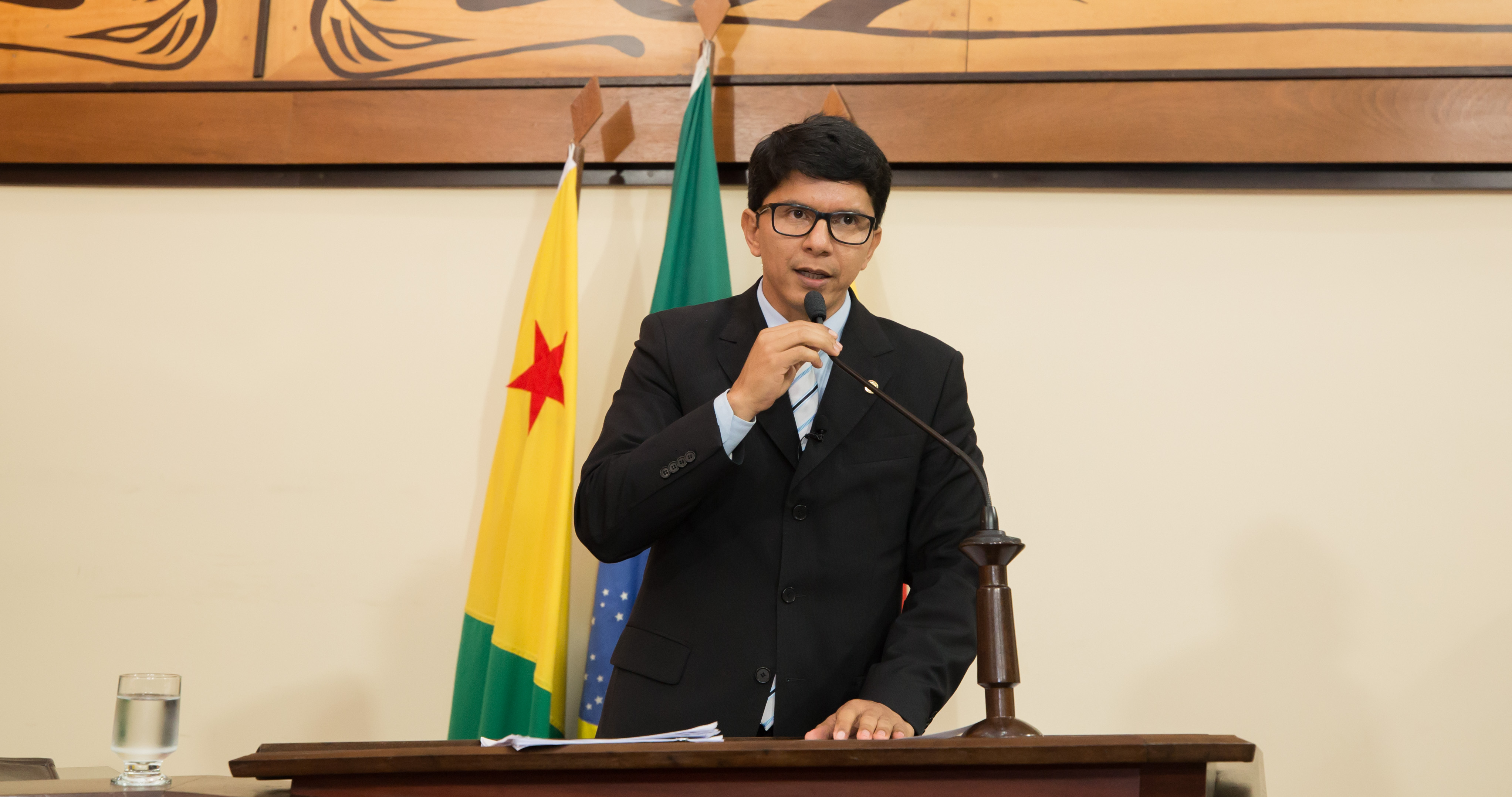﻿Deputado Jenilson Leite comemora decisão da justiça pelo cancelamento do aumento na tarifa de energia