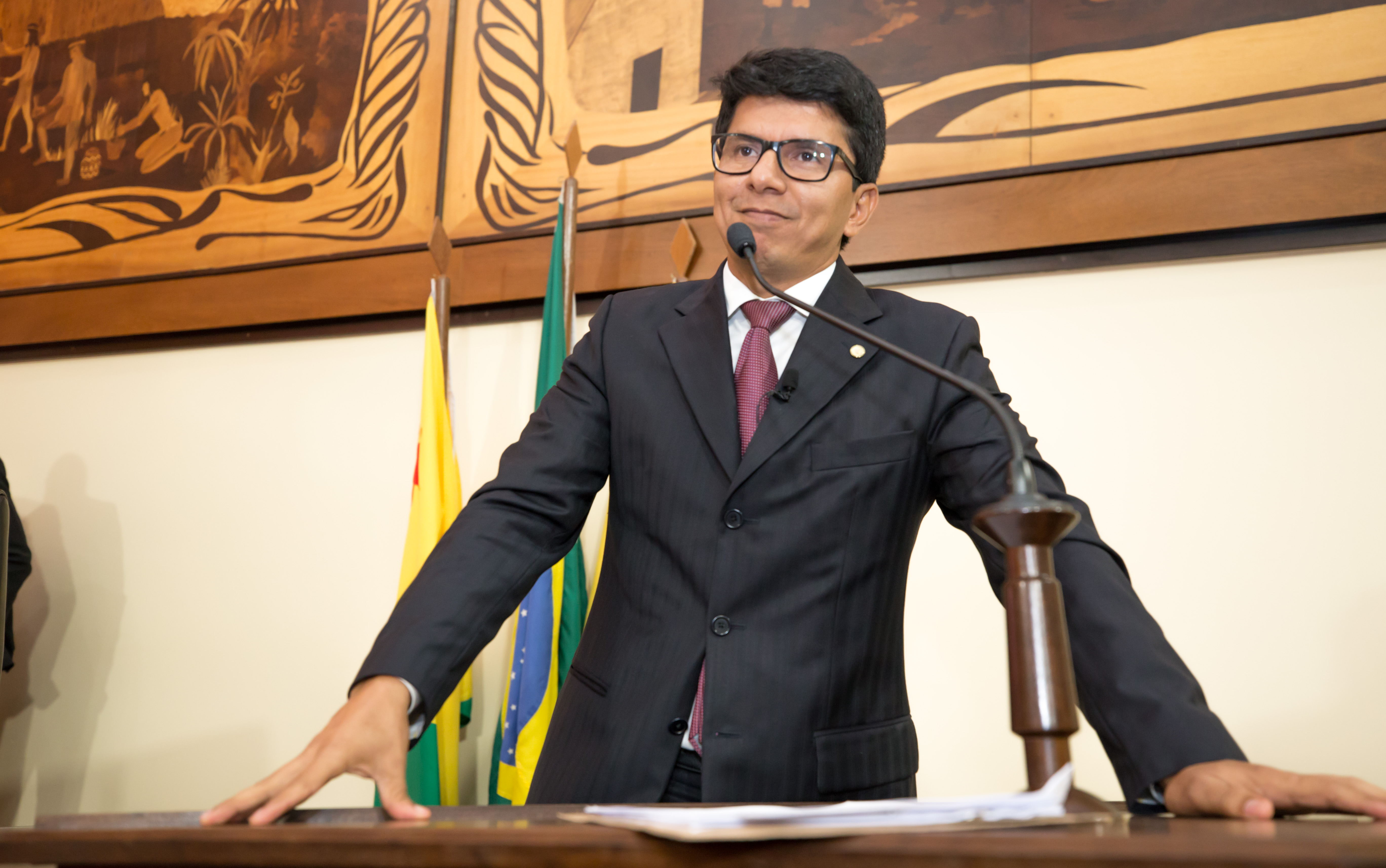 ﻿Jenilson Leite classifica como “infelizes” declarações de governador sobre jatinho