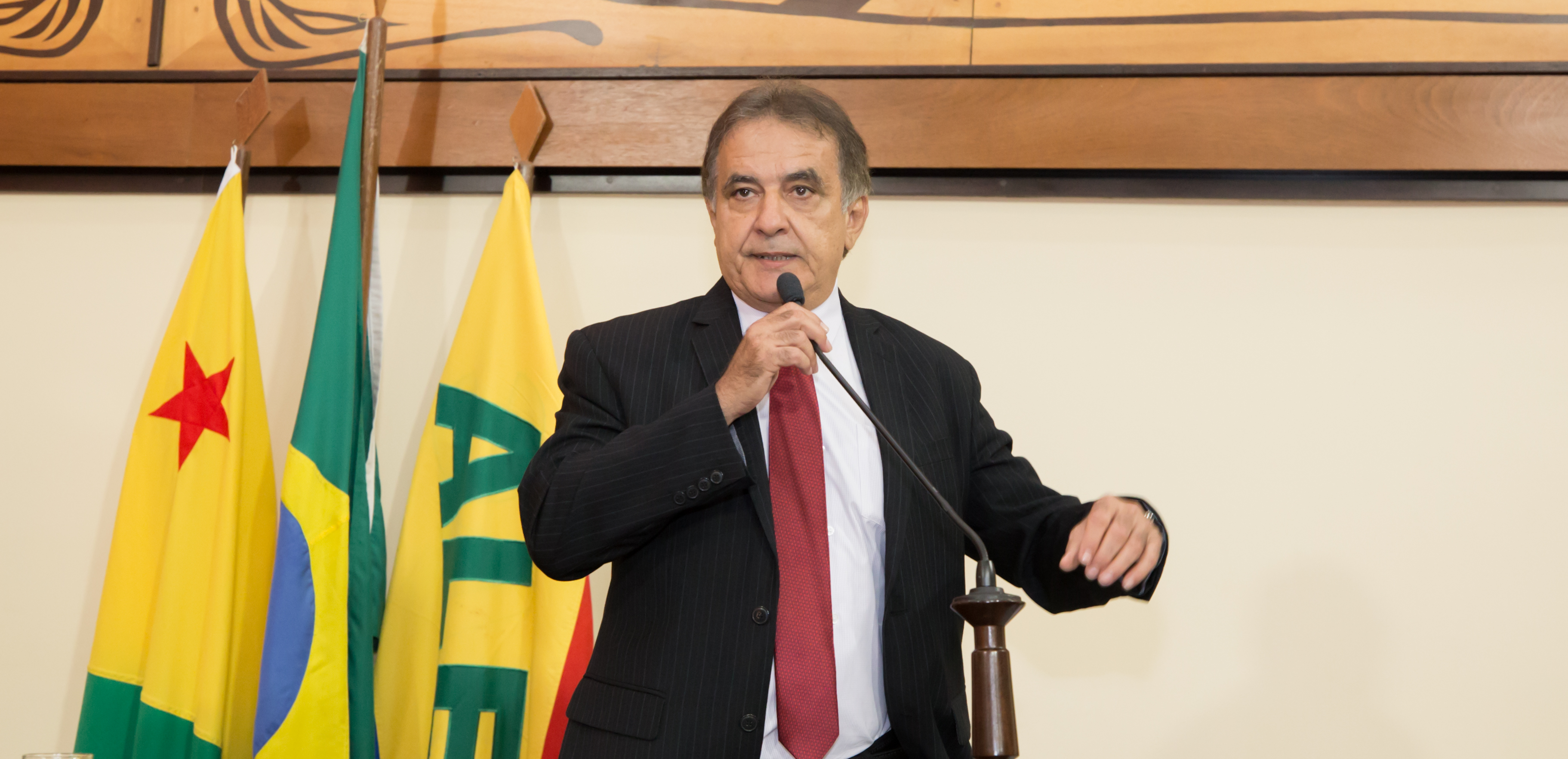 ﻿José Bestene lamenta acidente ocorrido na BR 364 envolvendo estudantes